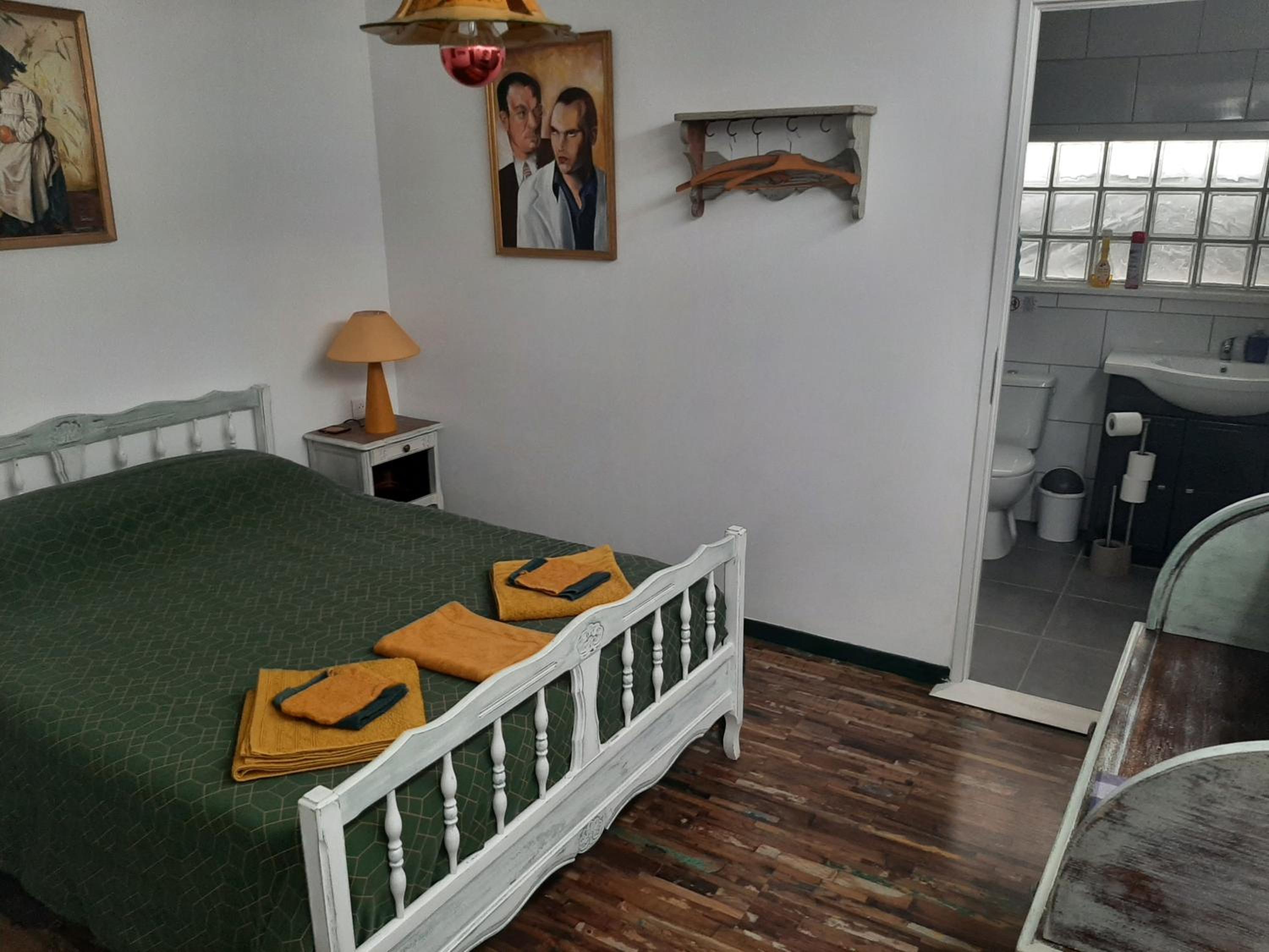 Apartment with Garden View - Photo 10