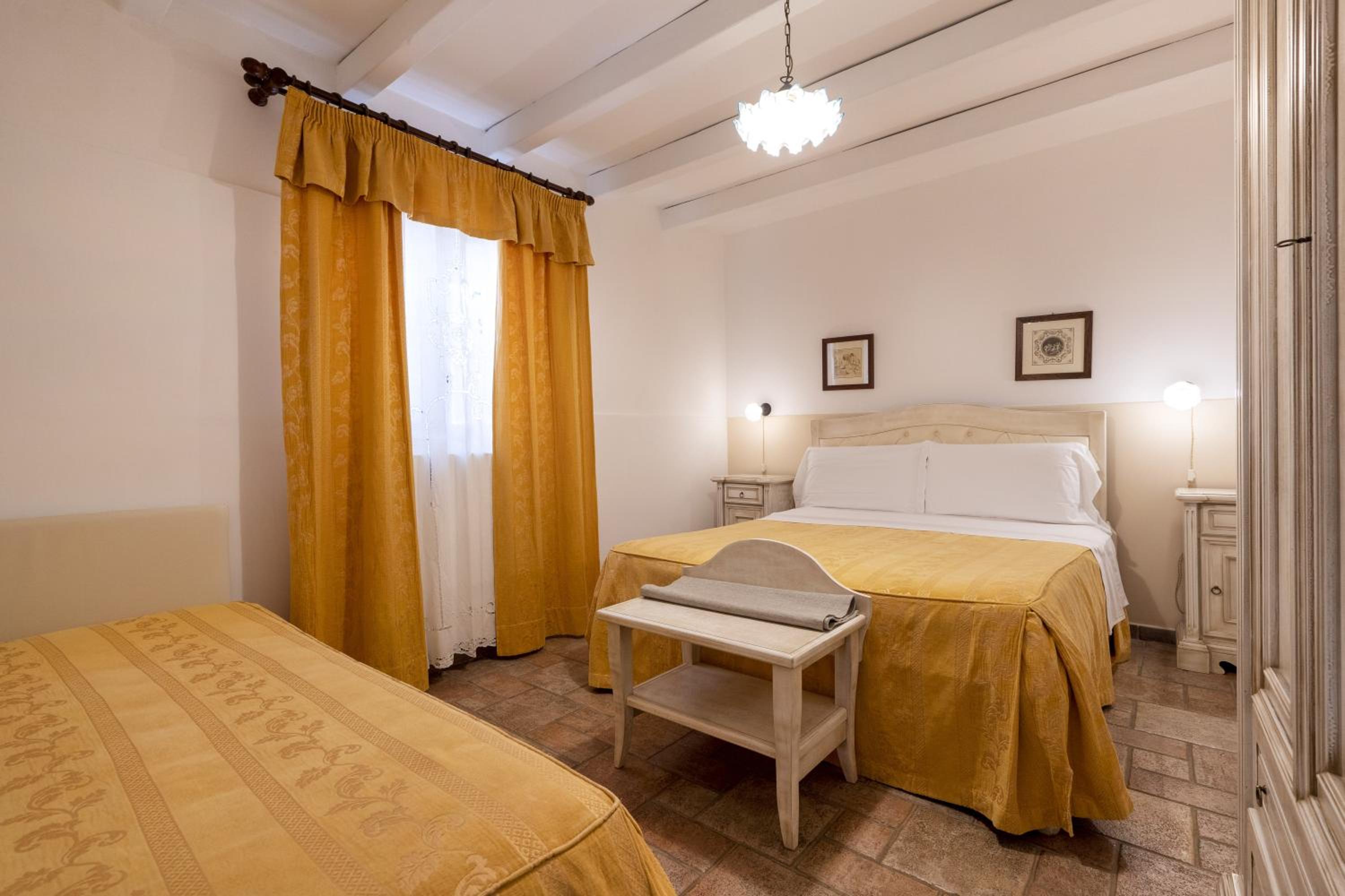 Quadruple Room with Shower