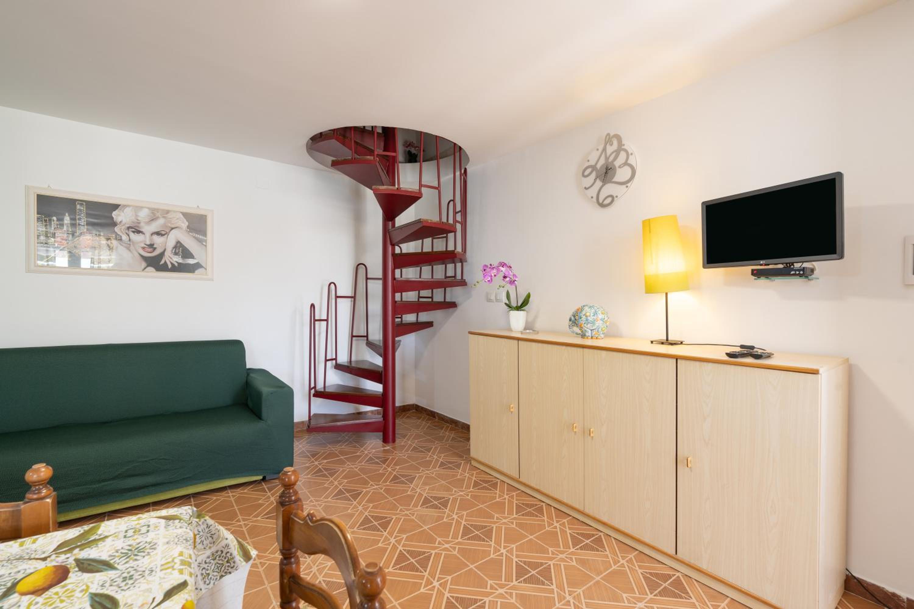 Two-Bedroom Deluxe Apartment with Ocean View