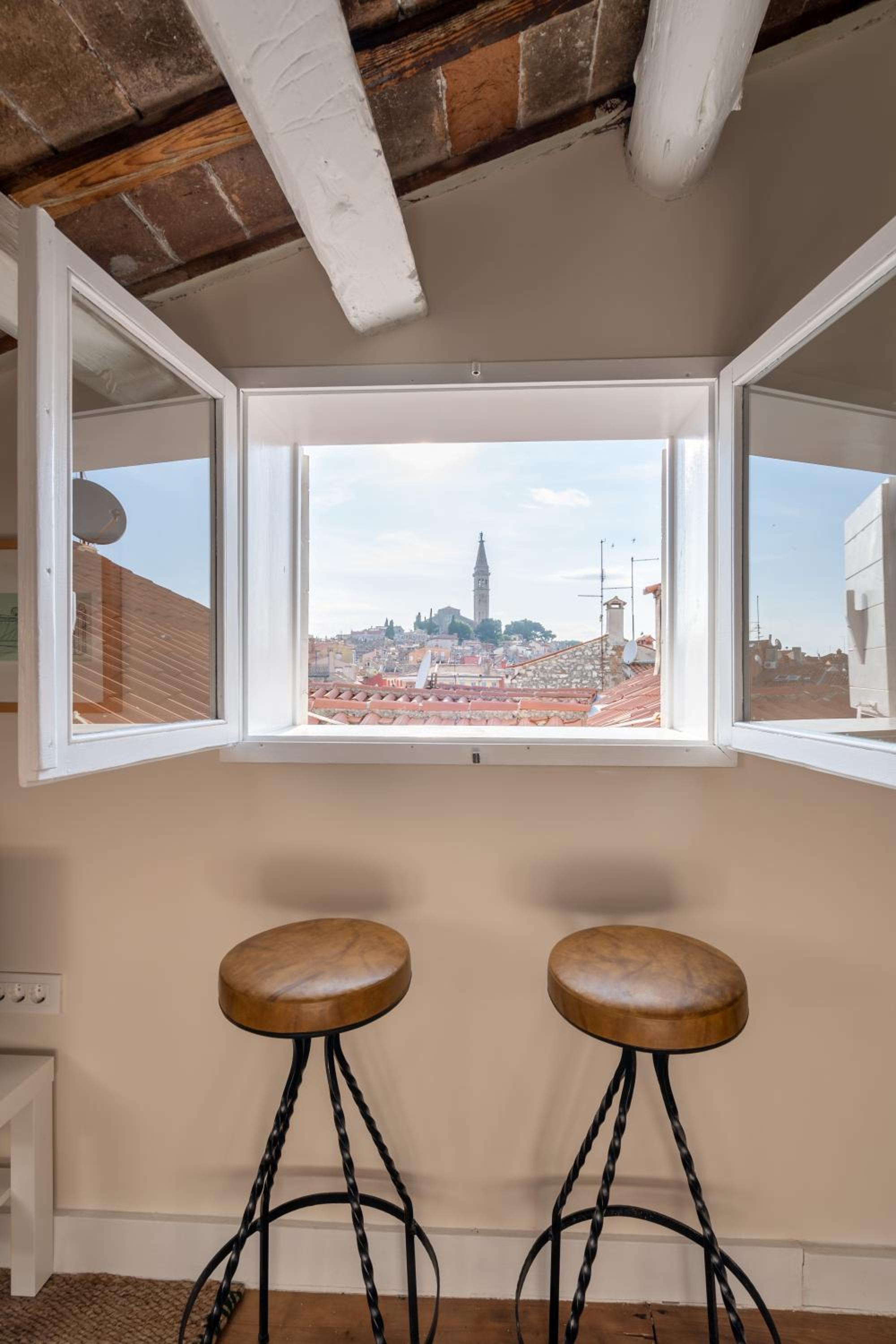 One-Bedroom Suite with City View