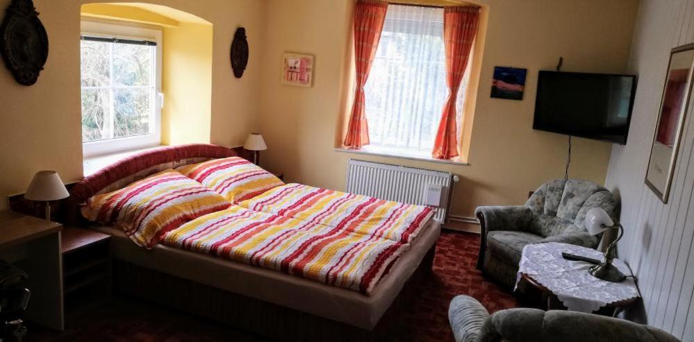 Standard Double Room photo 2