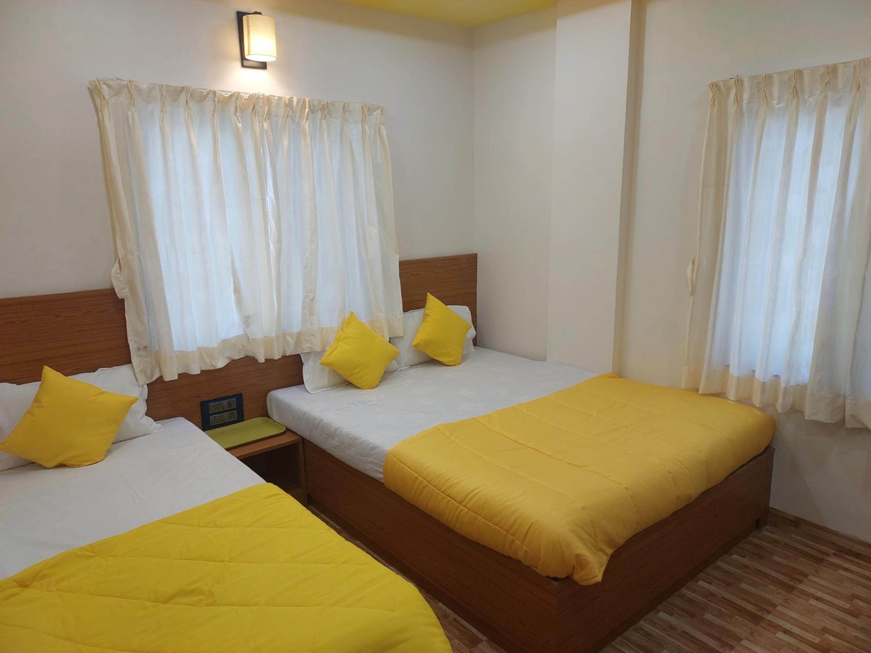 Deluxe Family Suite - Photo 25