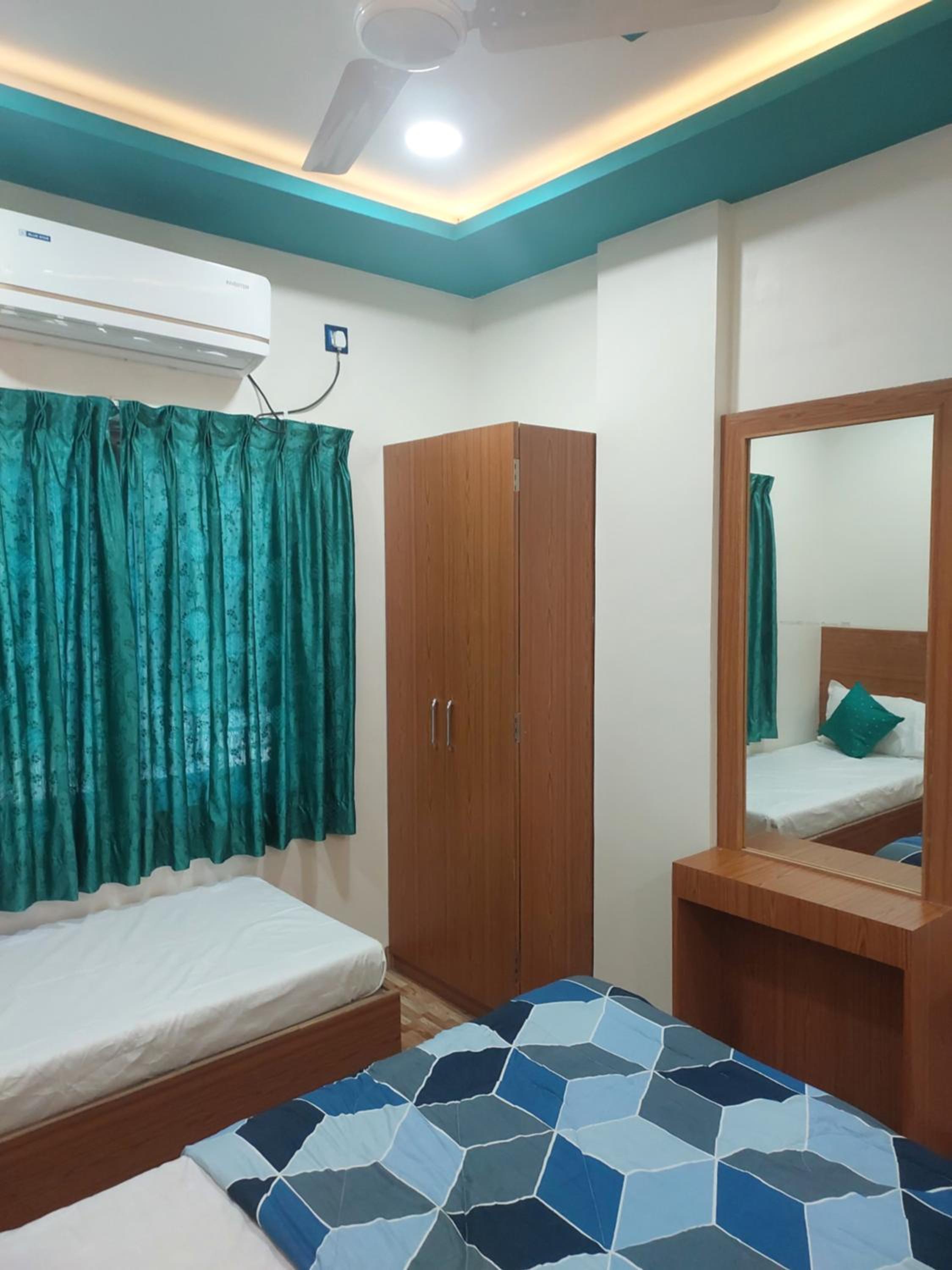 Deluxe Family Suite - Photo 34