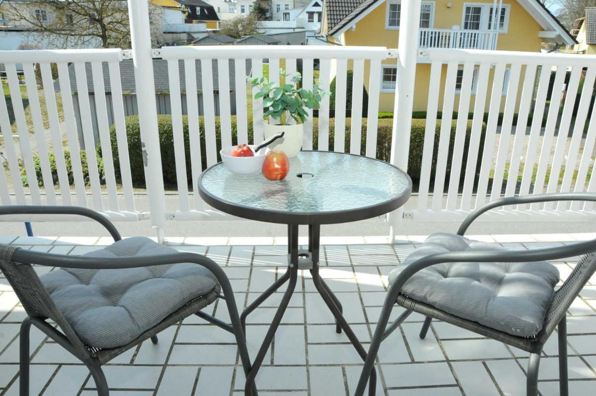 One-Bedroom Apartment with Balcony photo 2