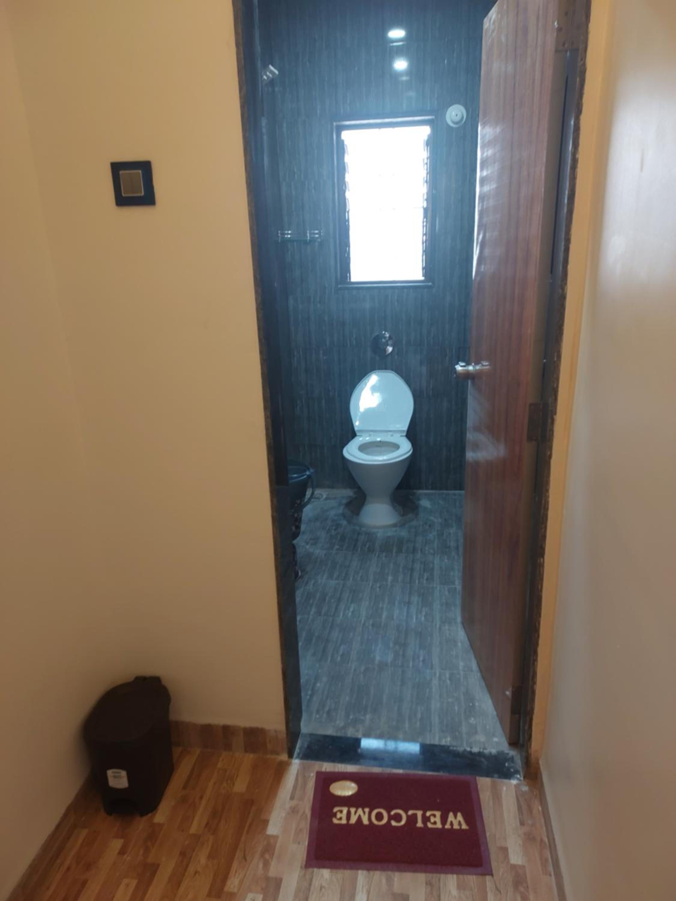 Deluxe Family Suite - Photo 8