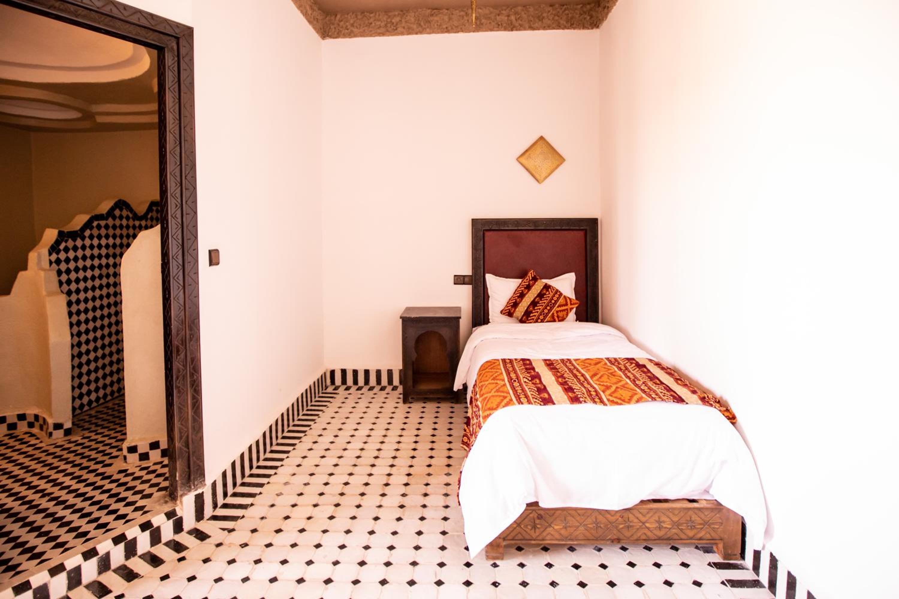 Triple Room with Pool View photo 1