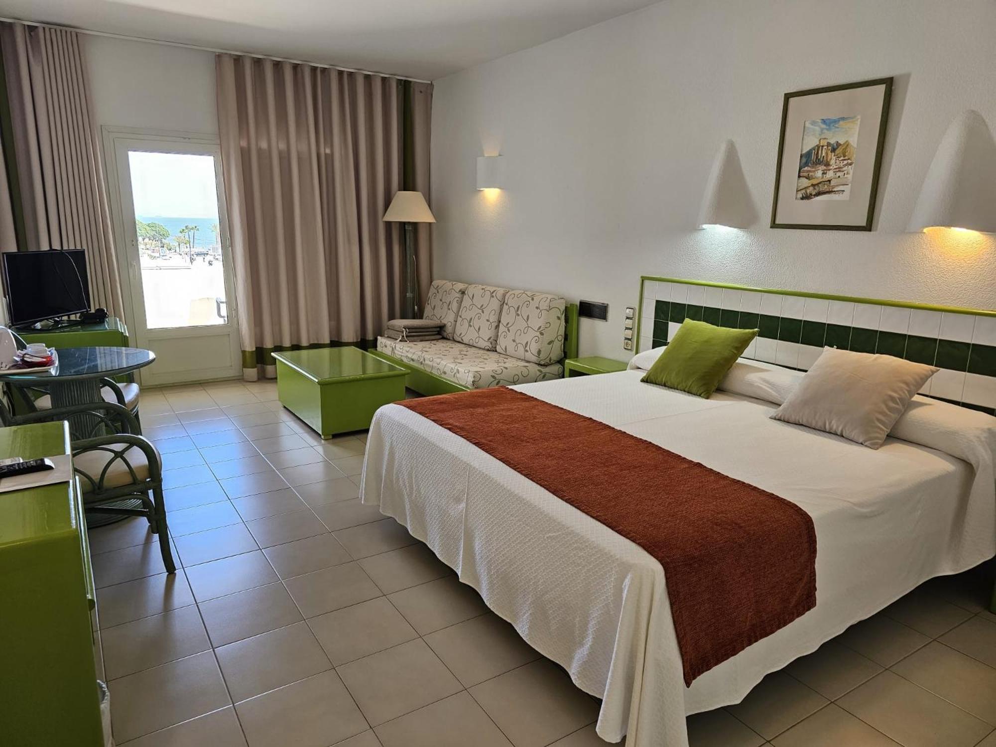 Deluxe Double Room with Balcony