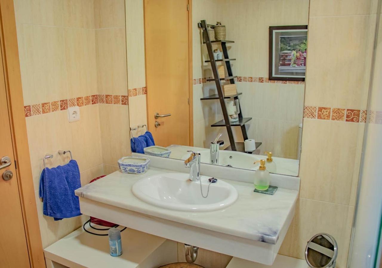 Two-Bedroom House photo 3