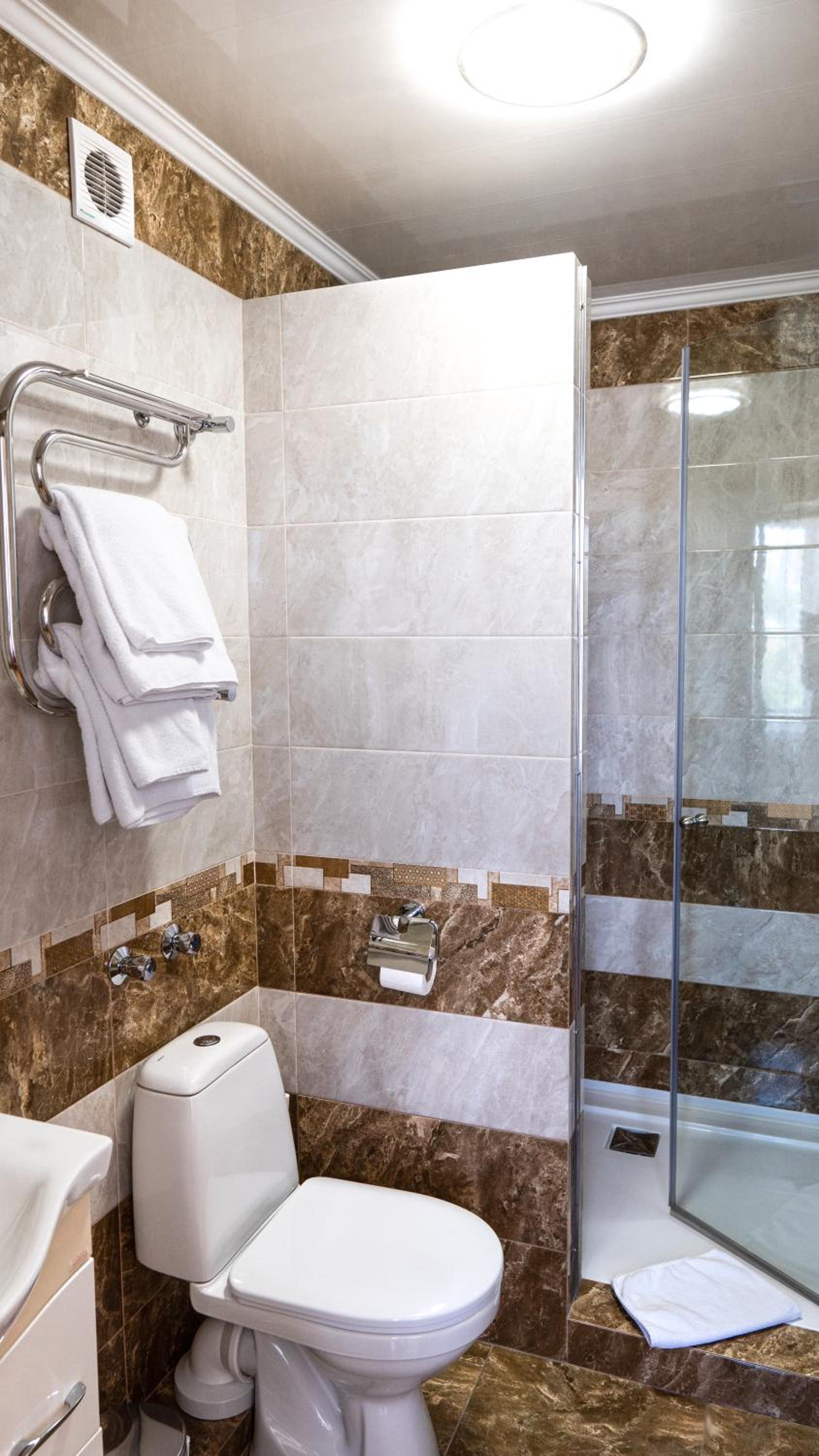 Superior Double or Twin Room photo 3