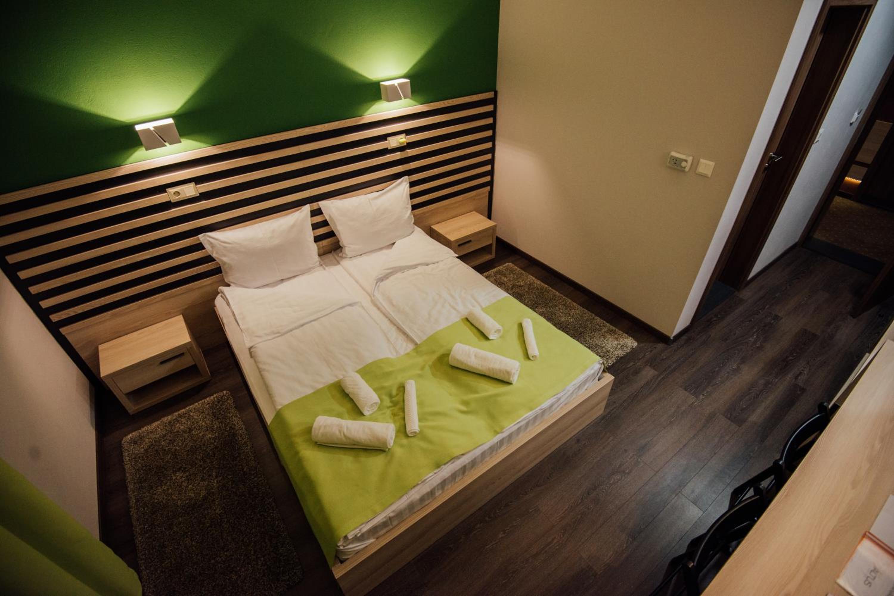 Double Room with Balcony - Photo 1