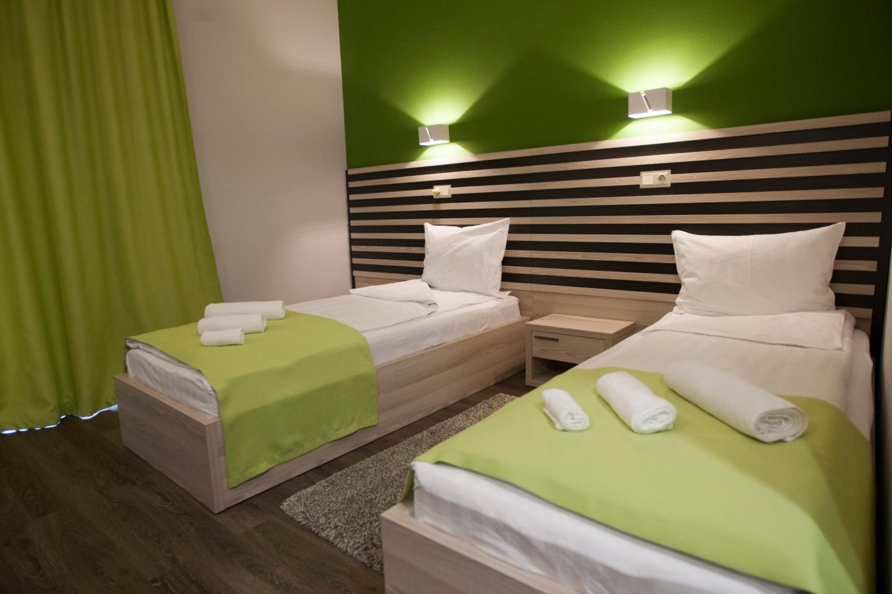 Twin Room with Balcony - Photo 1