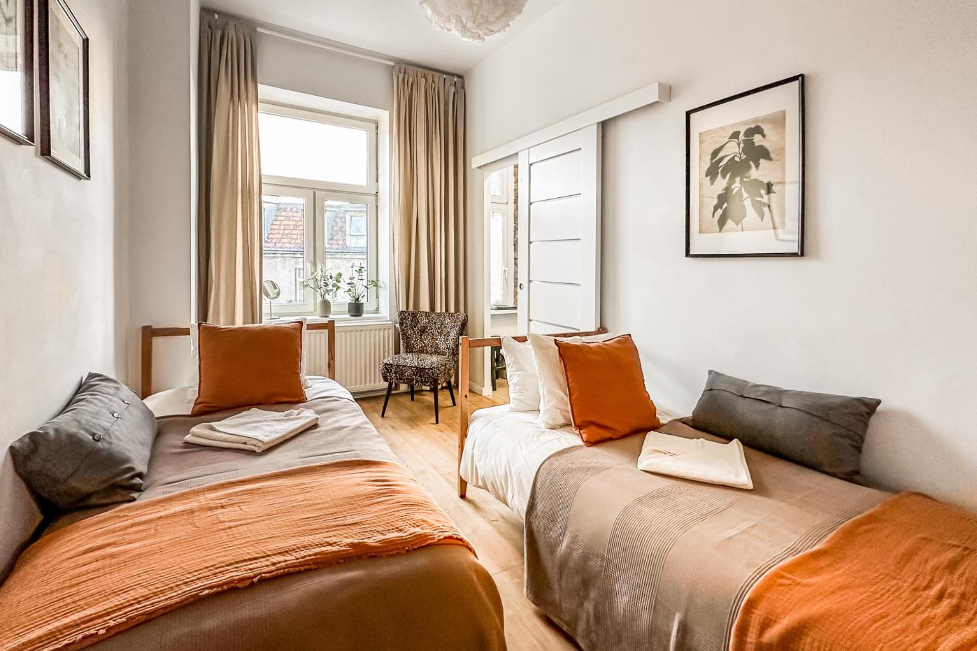 Scandi Two-Bedroom Apartment with Living Room  - Photo 7