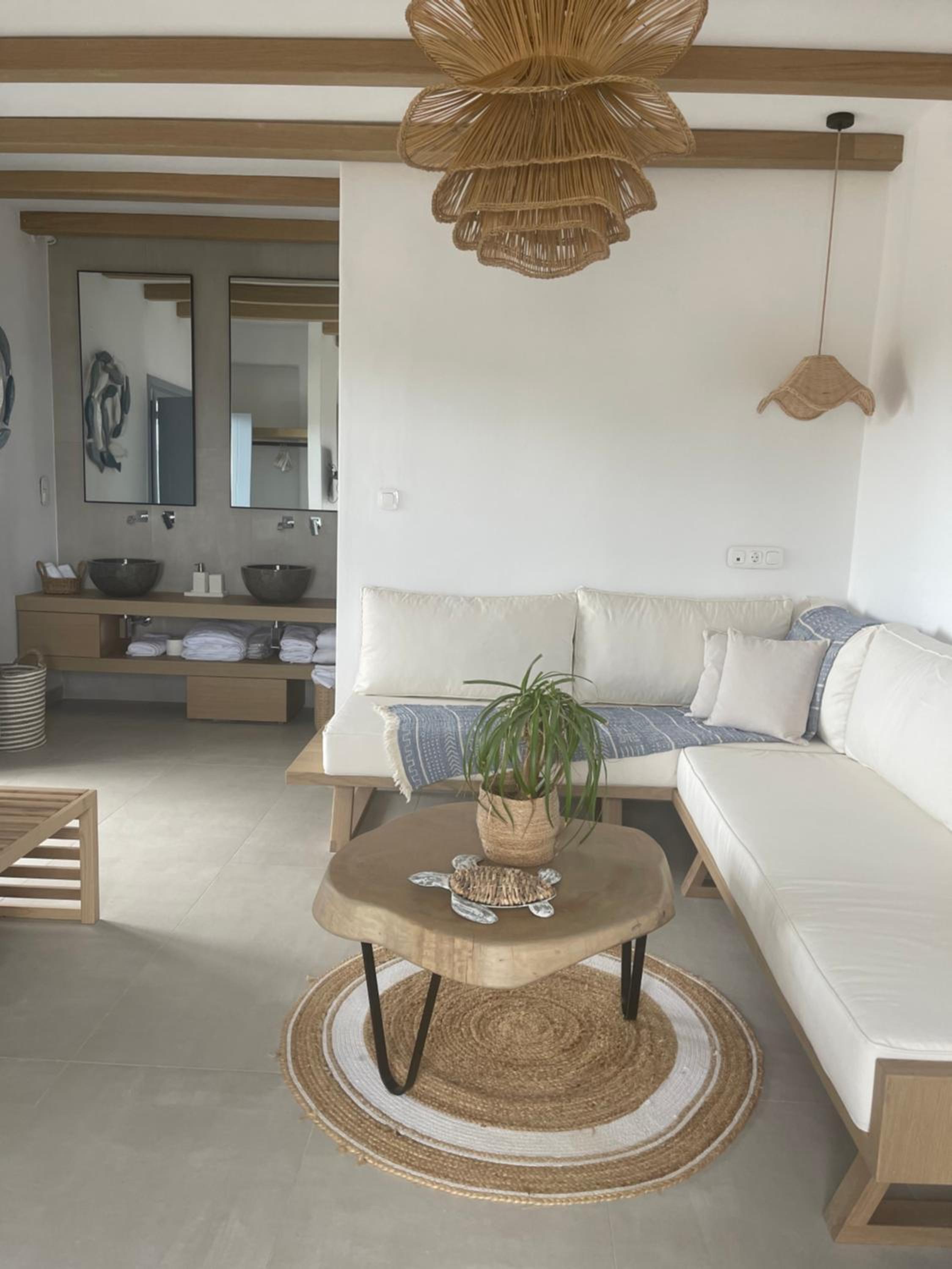 Large Double Room photo 1