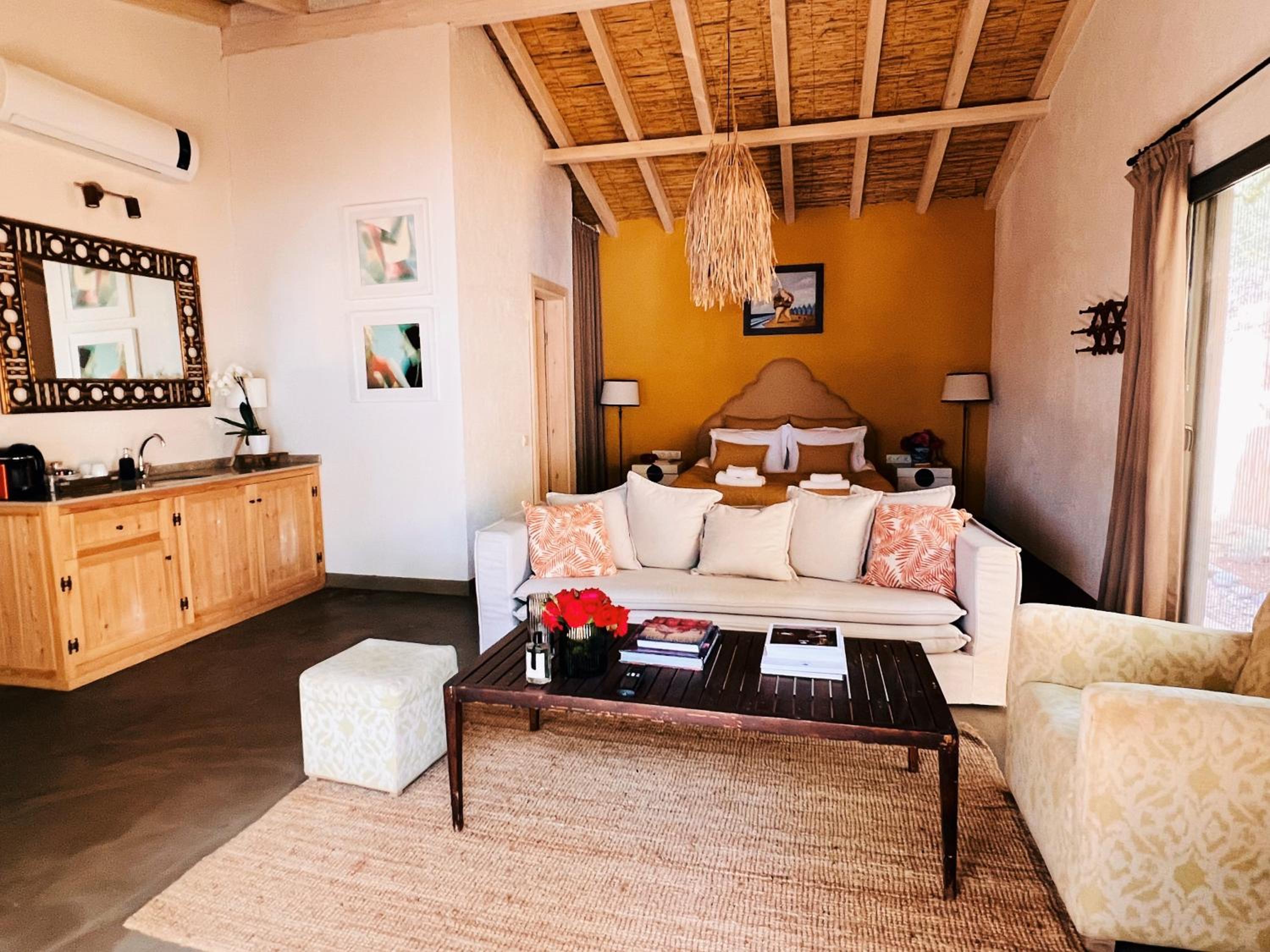 Suite with Sea View - Photo 2