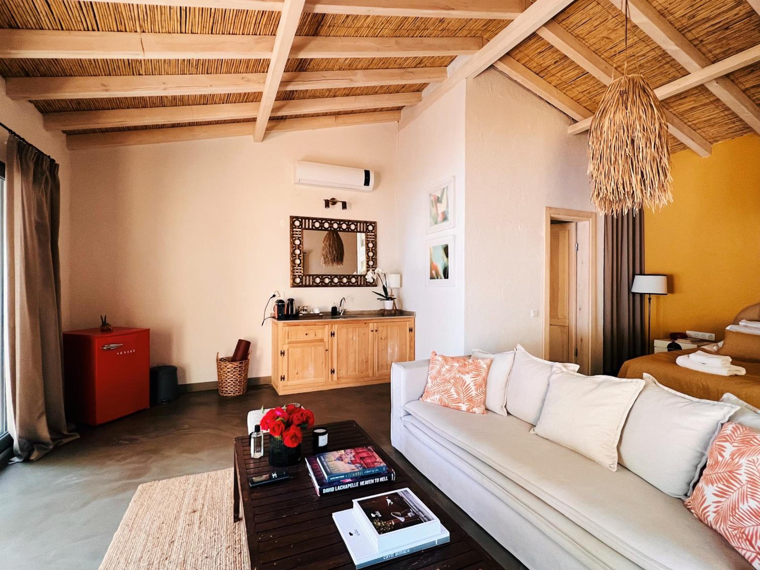 Suite with Sea View - Photo 6