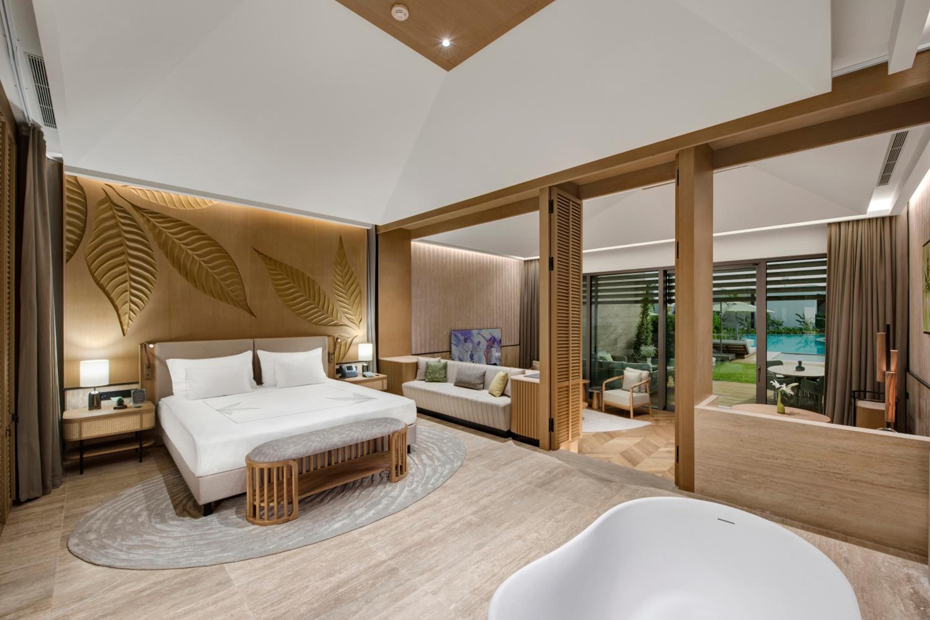 Amber Lagoon Suite