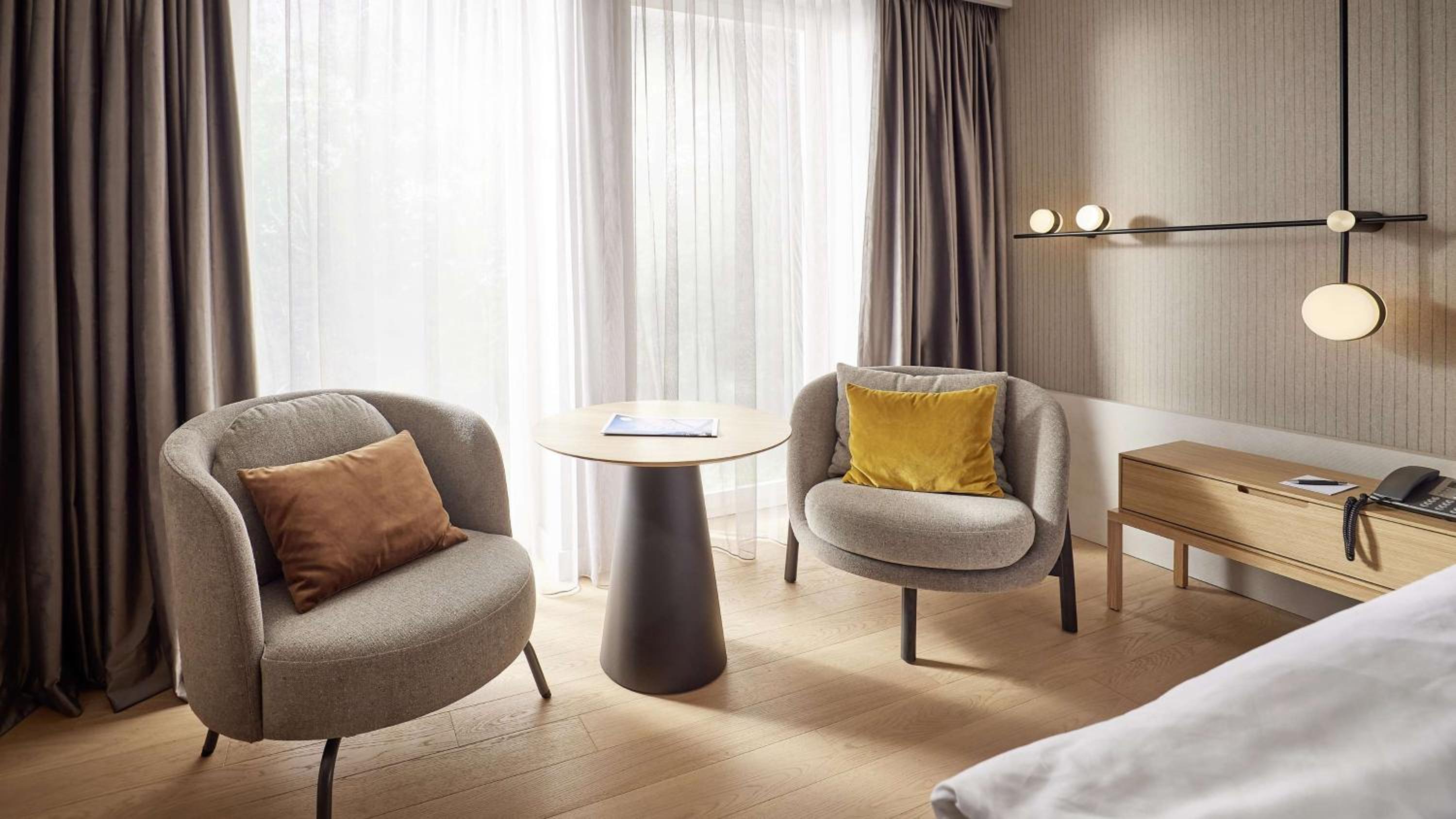 Deluxe Suite