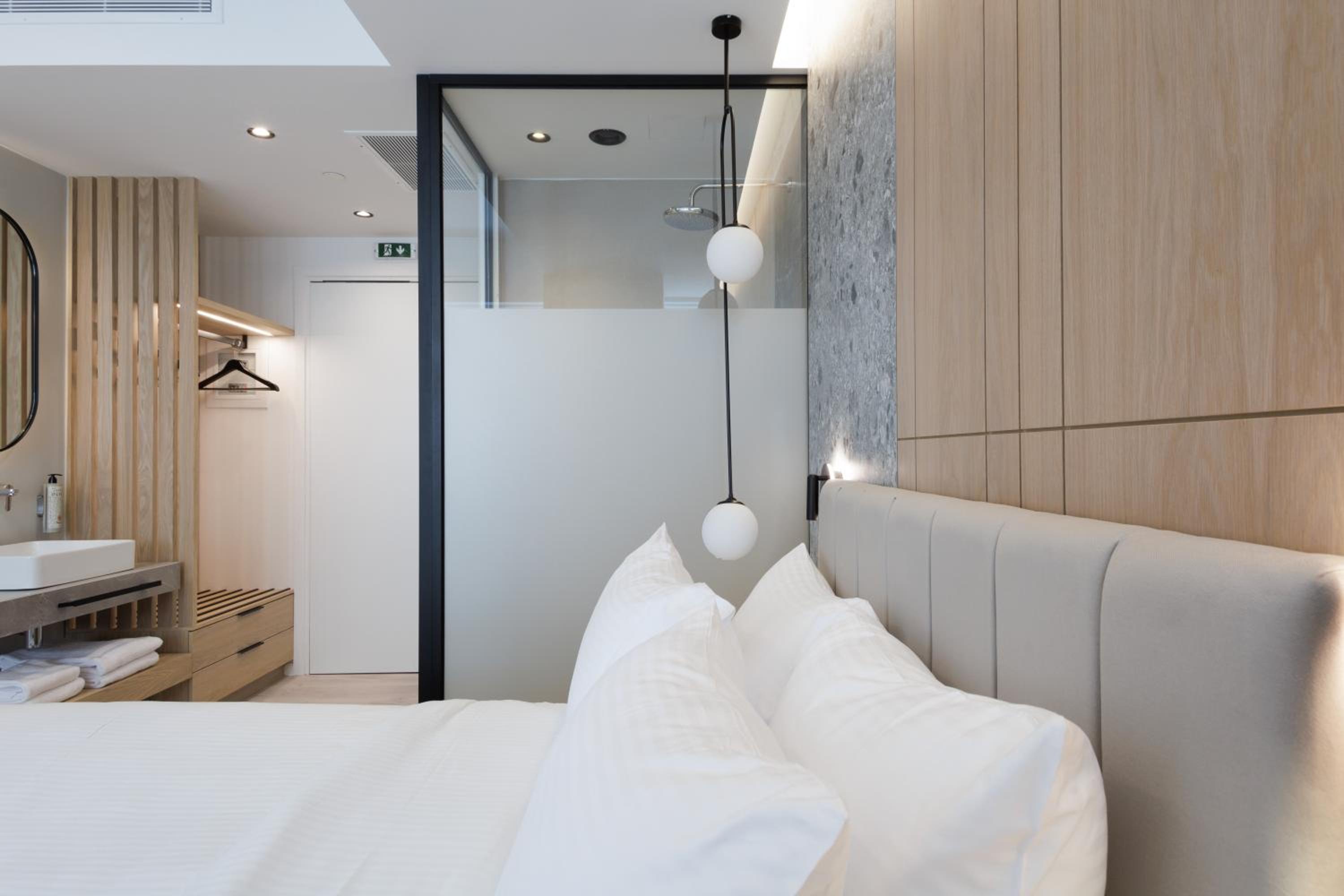 Classic Single Room