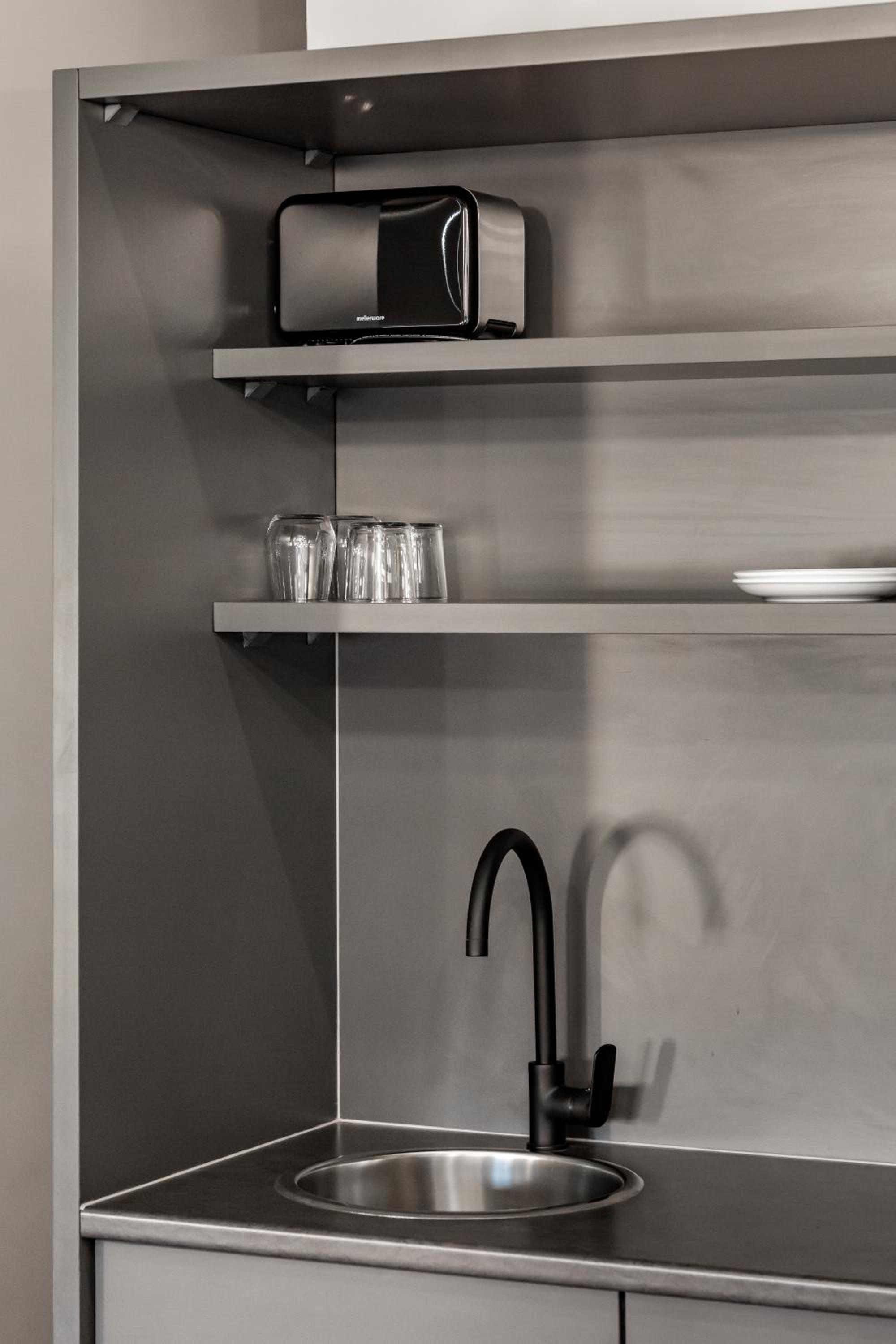 Superior Studio - Photo 10