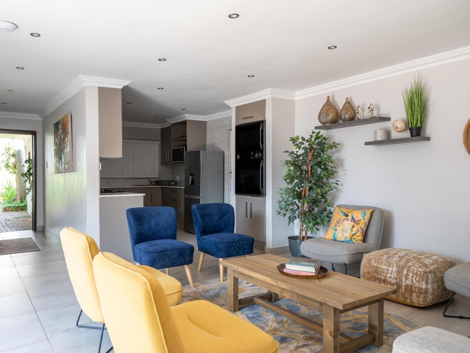 Luxury Apartment - Photo 4