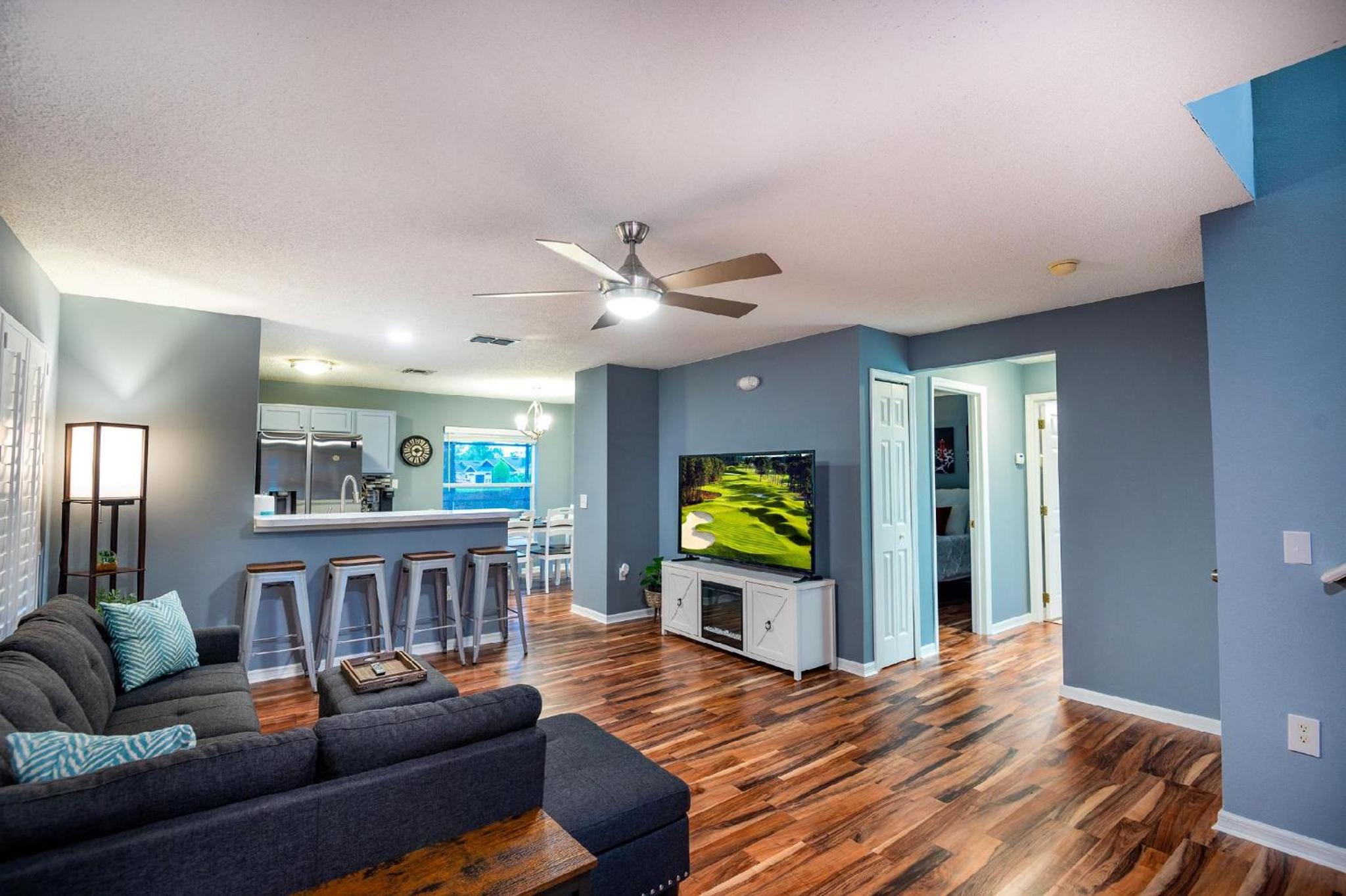 Four-Bedroom House photo 1