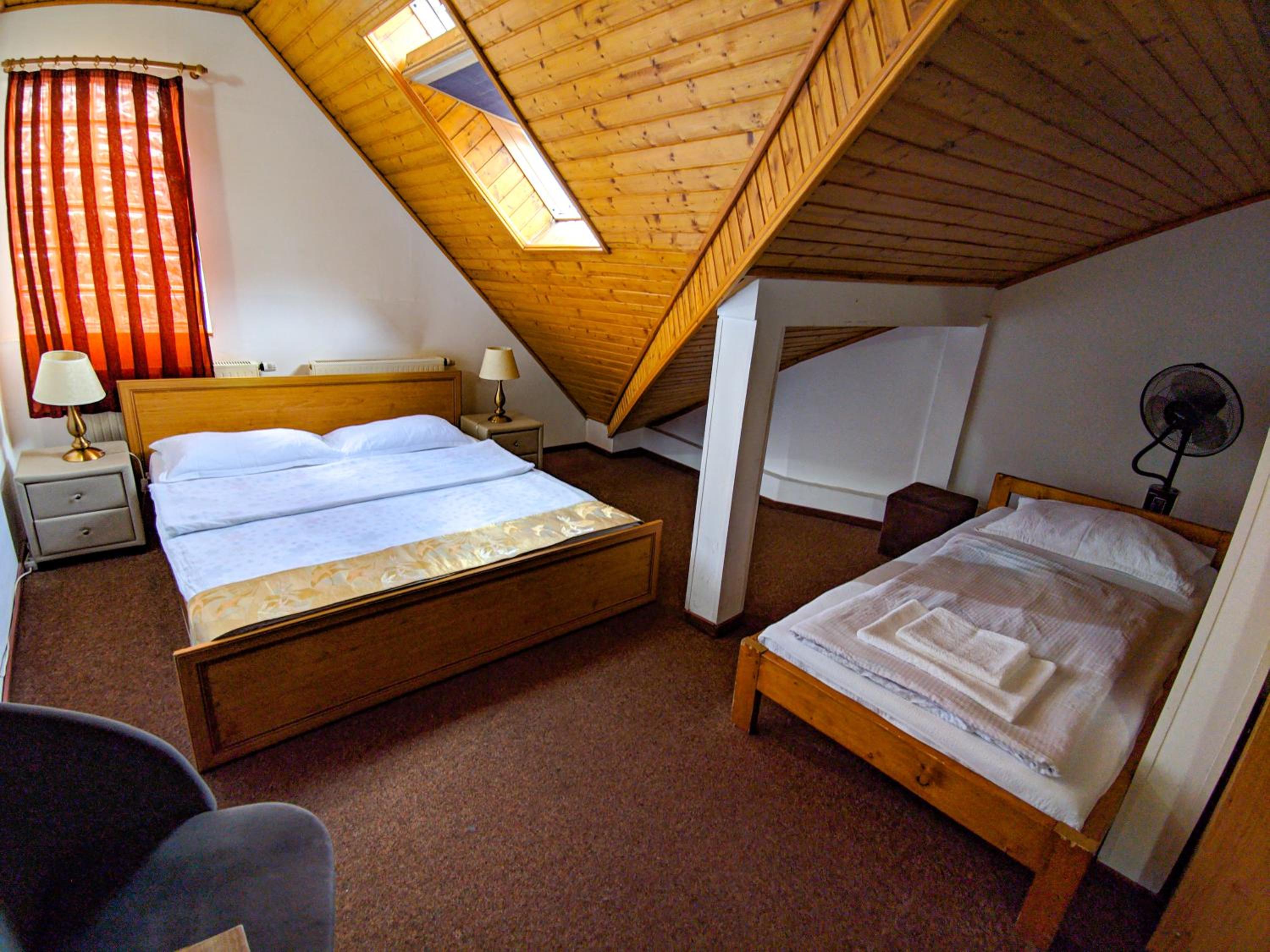 Triple Room - Photo 4