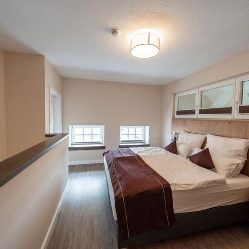 Apartment with Balcony photo 1