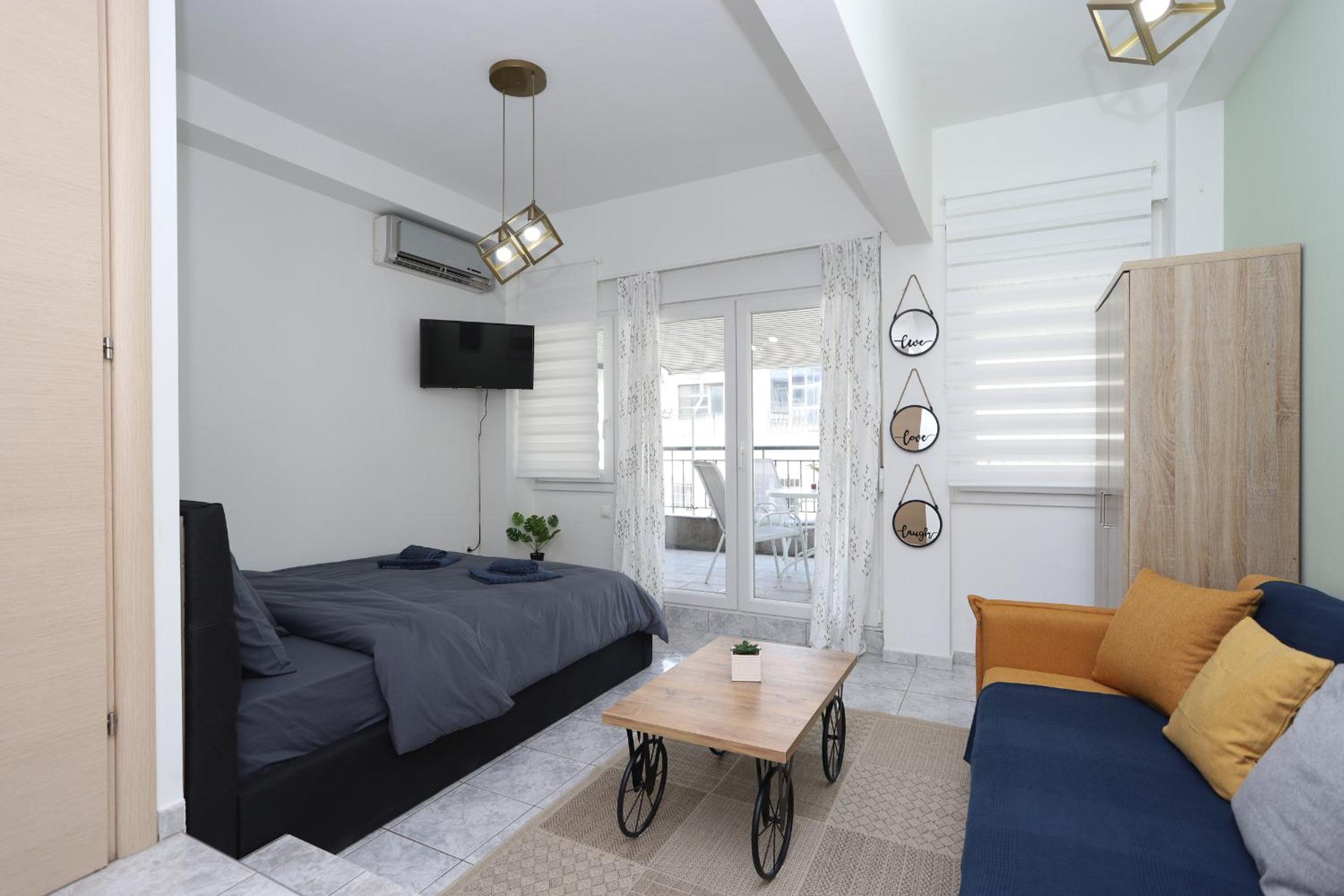 One-Bedroom Apartment