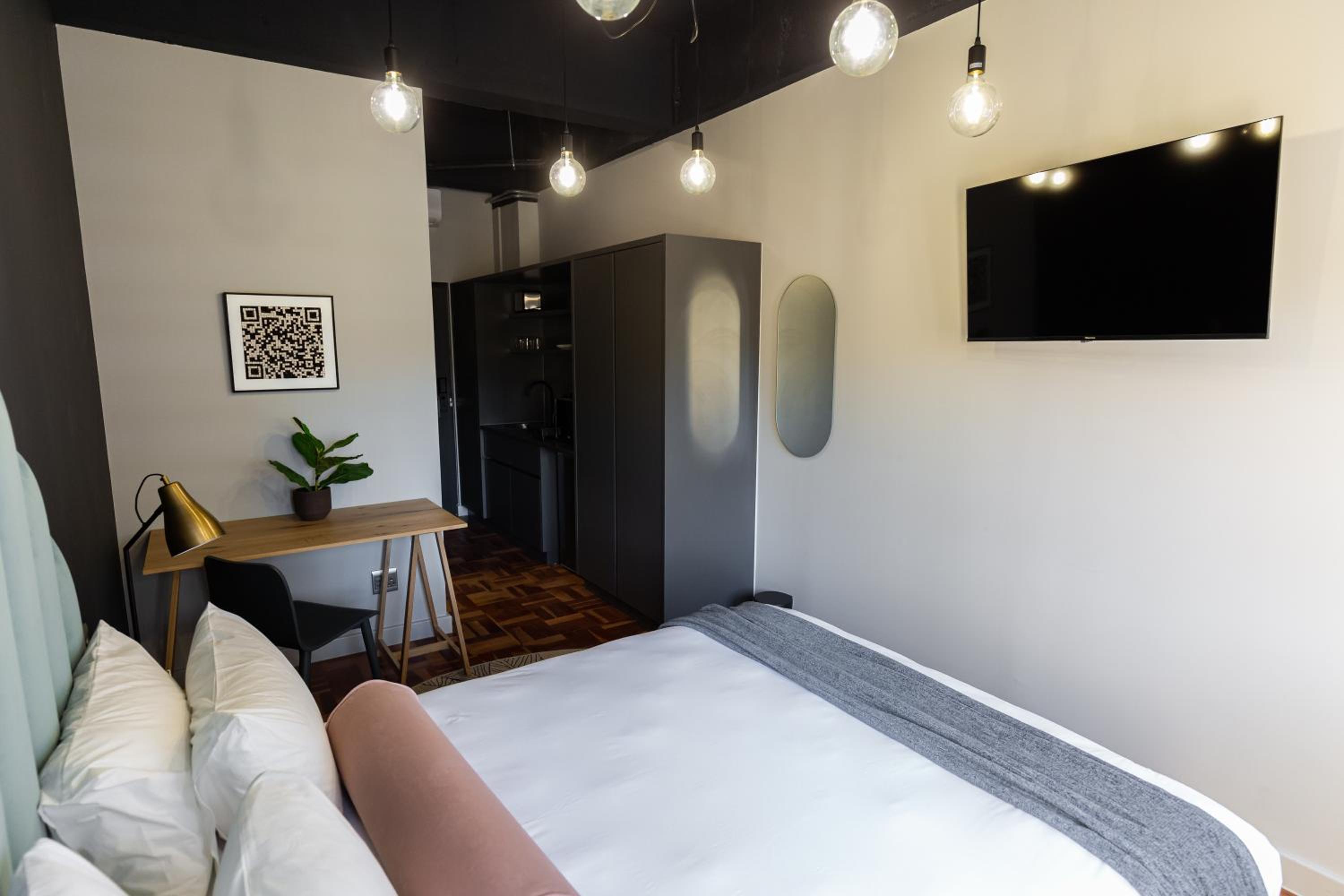 Standard Studio - Photo 10
