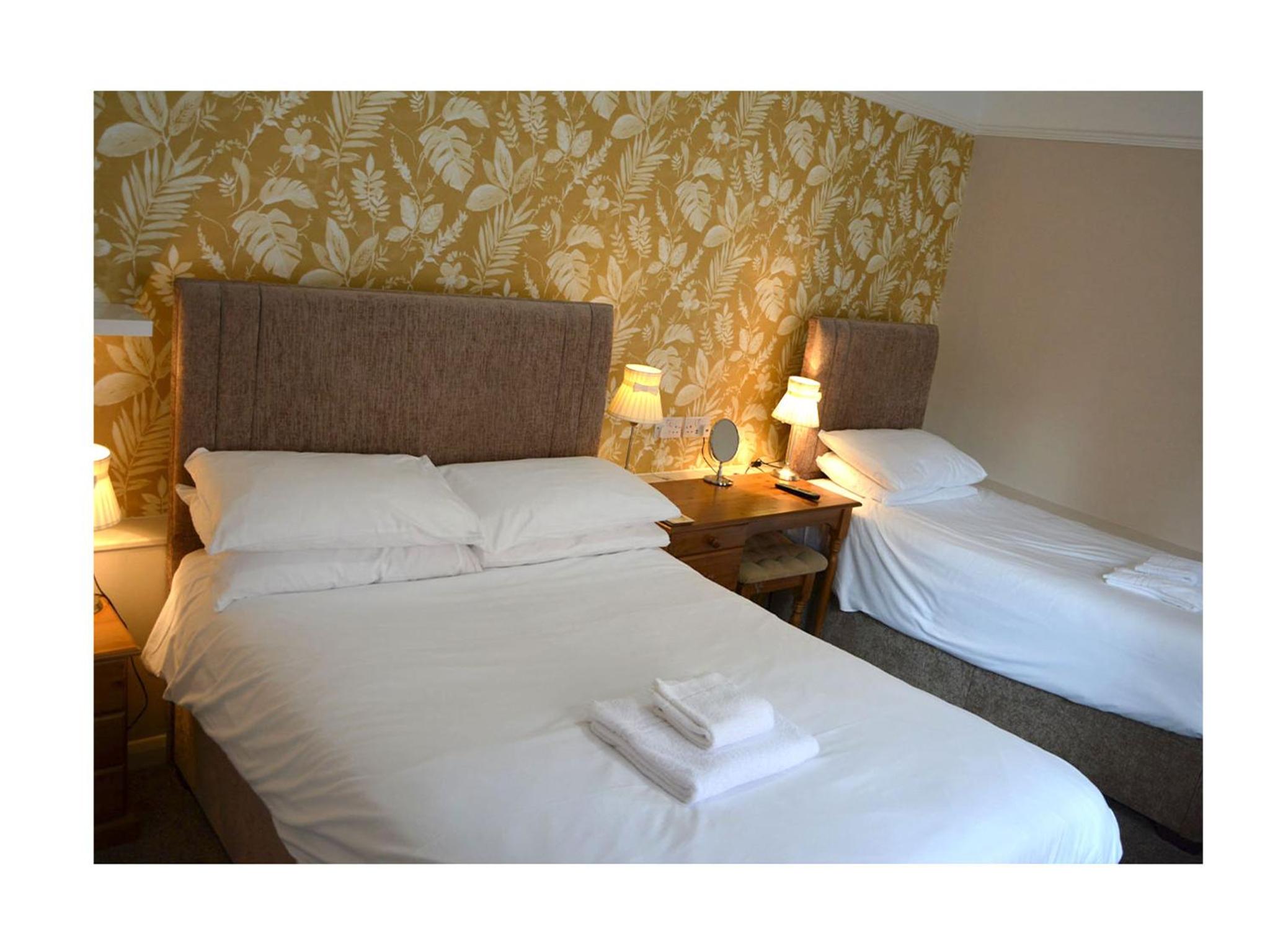 Double En-suite Twin or Single Room - Photo 1
