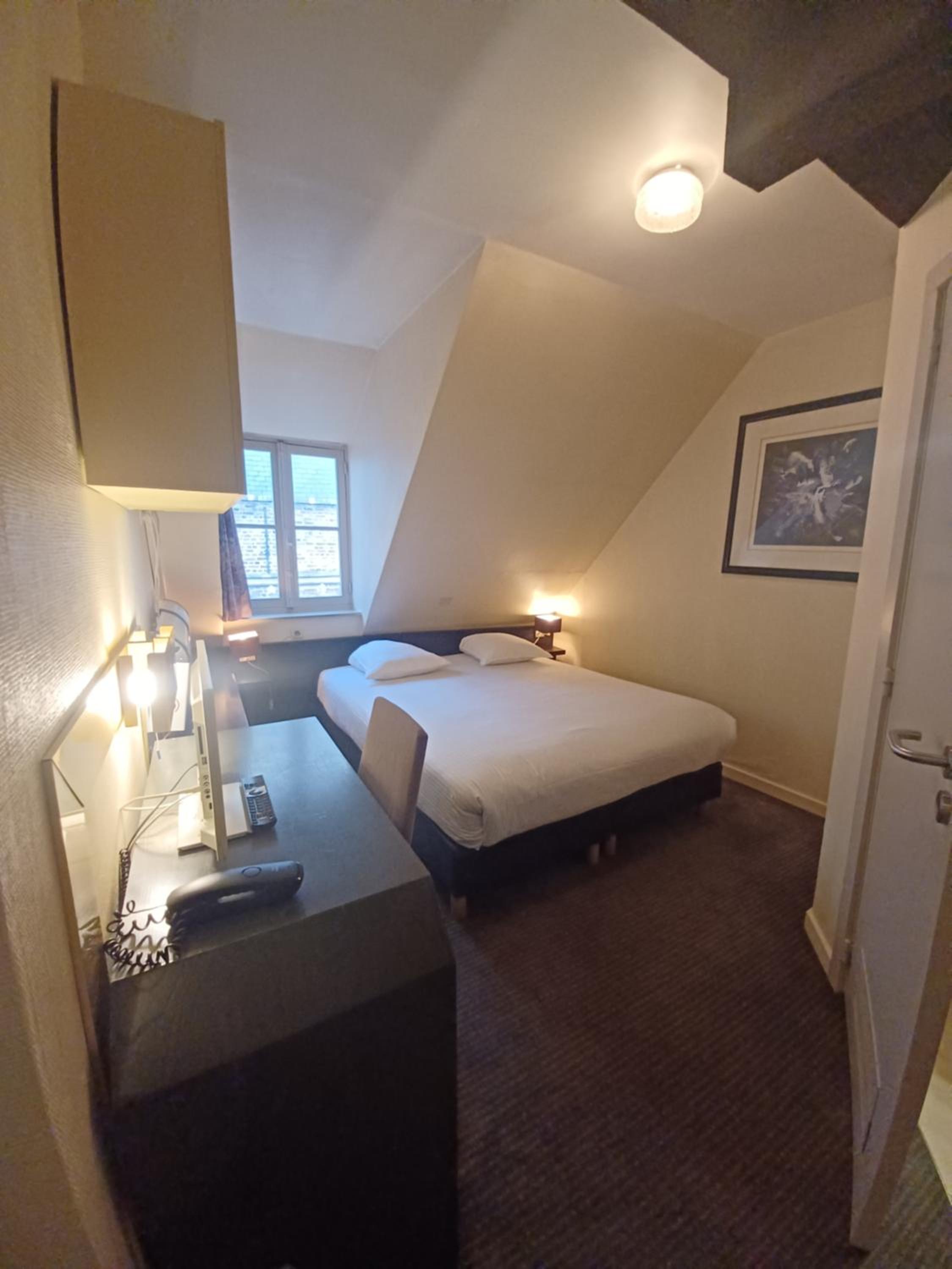 Budget Double or Twin Room - Photo 2