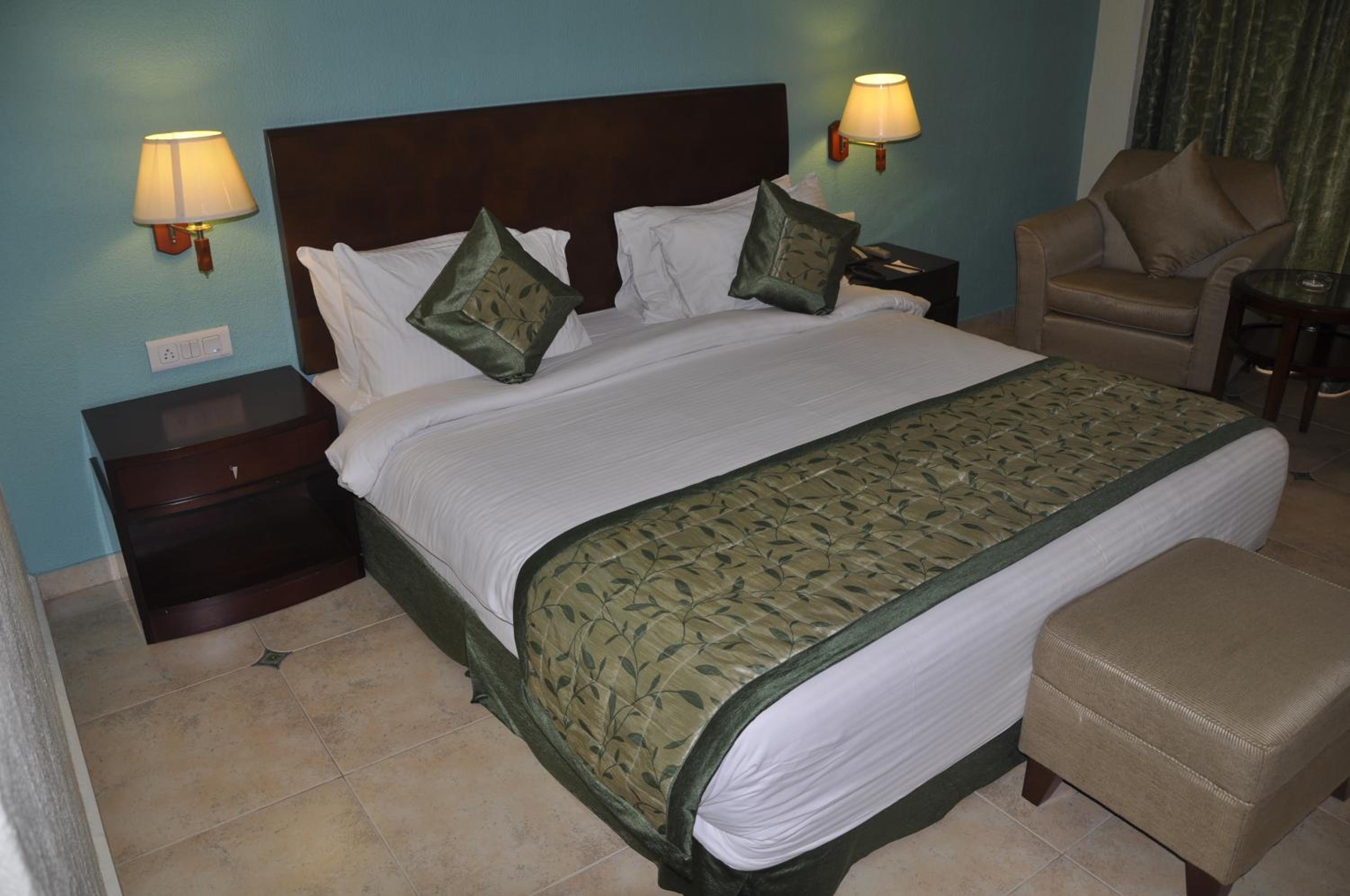 Deluxe Room - Photo 2