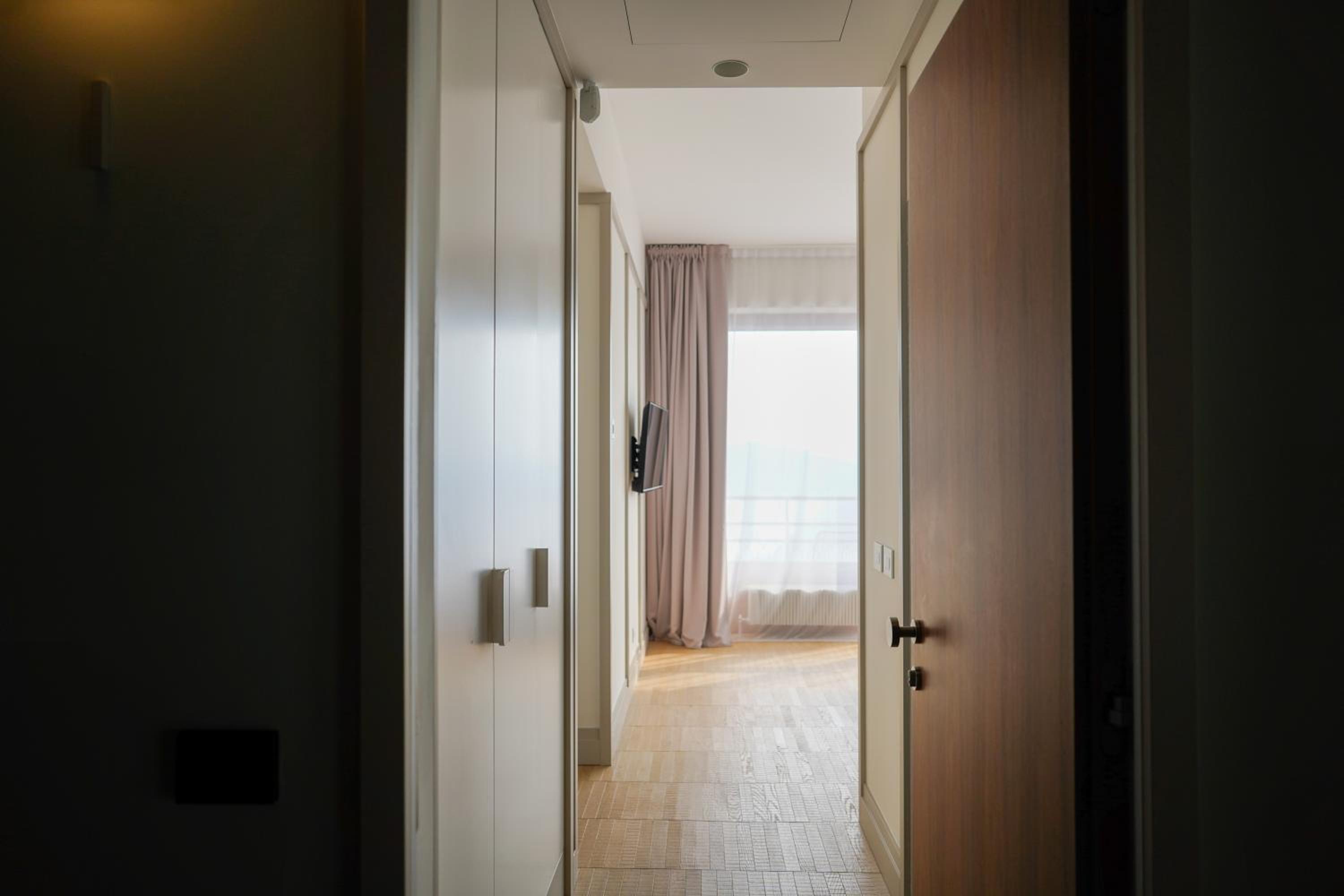 Suite with Lake View photo 2