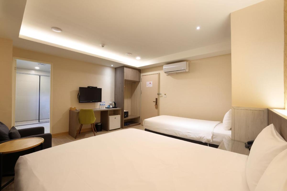 Classic Triple Room photo 3