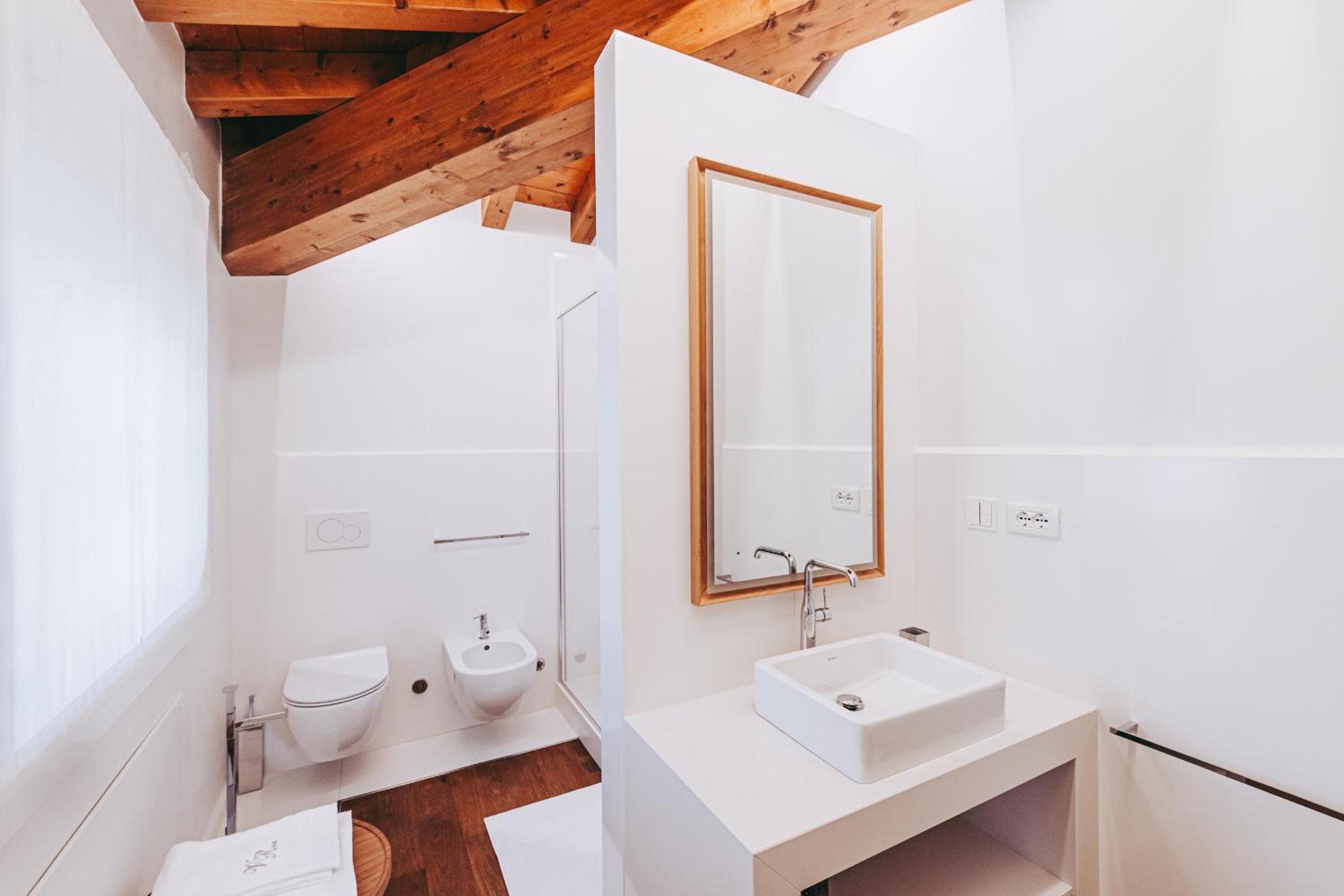 Double Room With Private Bathroom photo 2