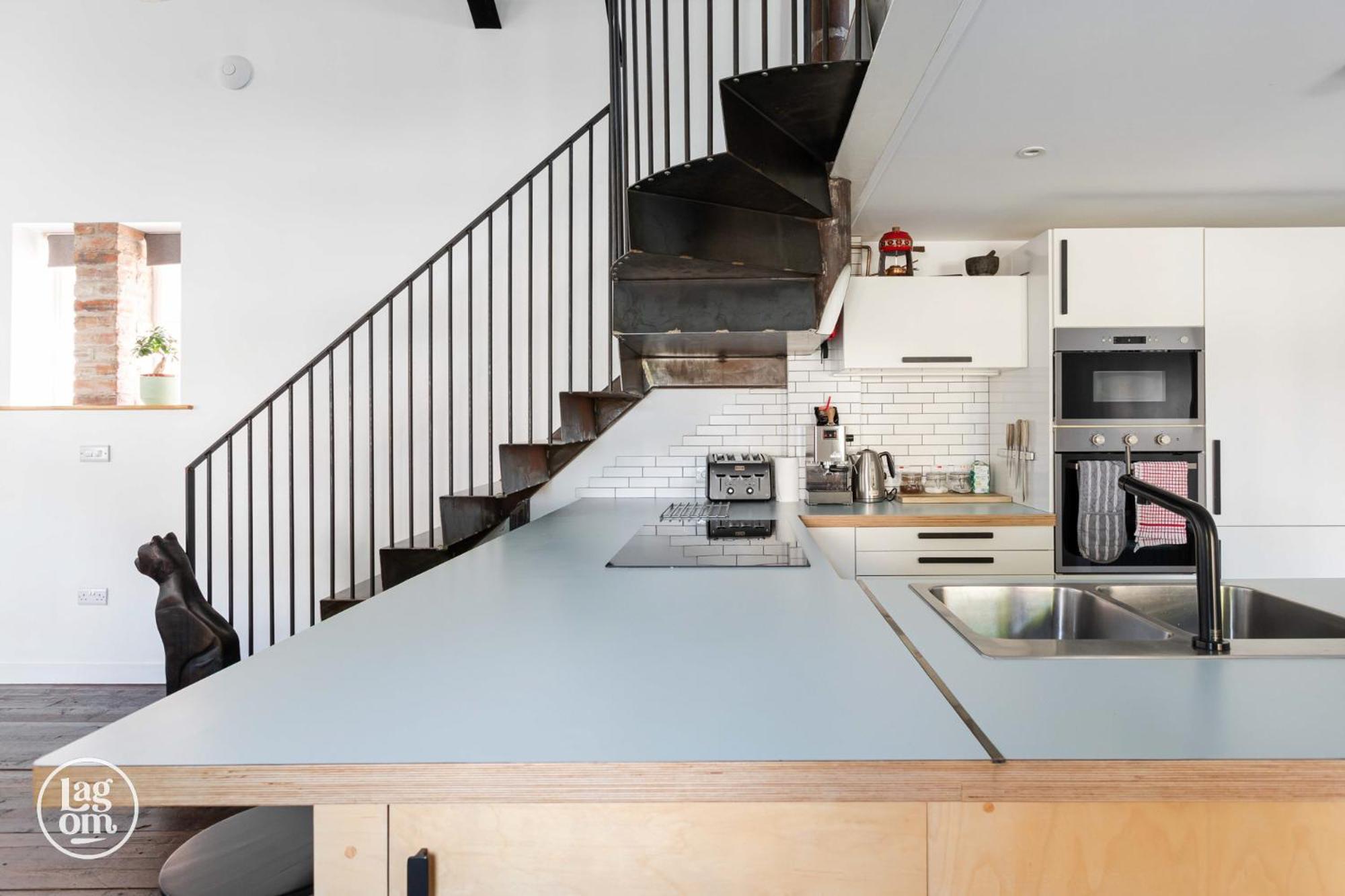 Two-Bedroom Chalet - Photo 9