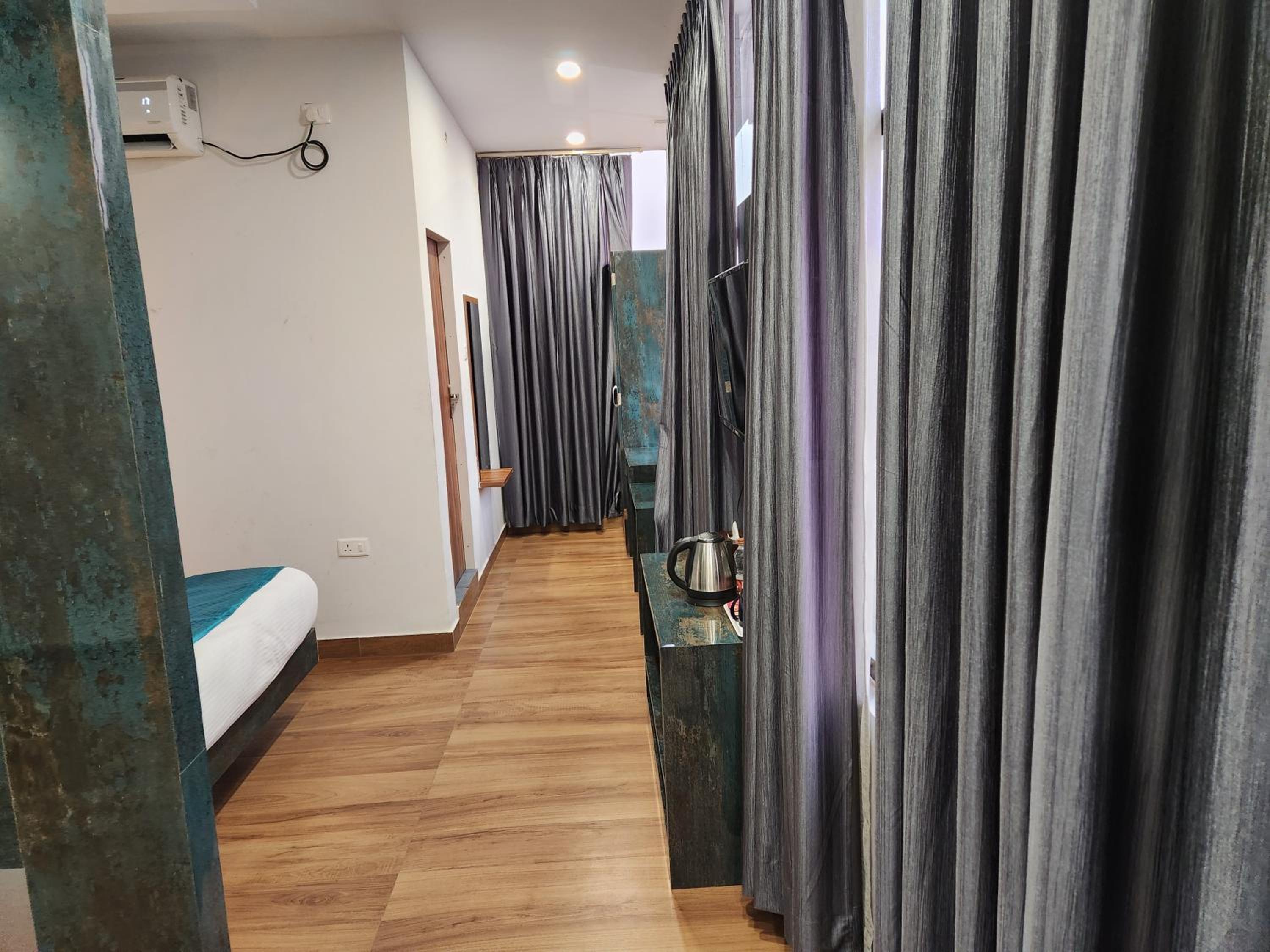 Double Room - Photo 10