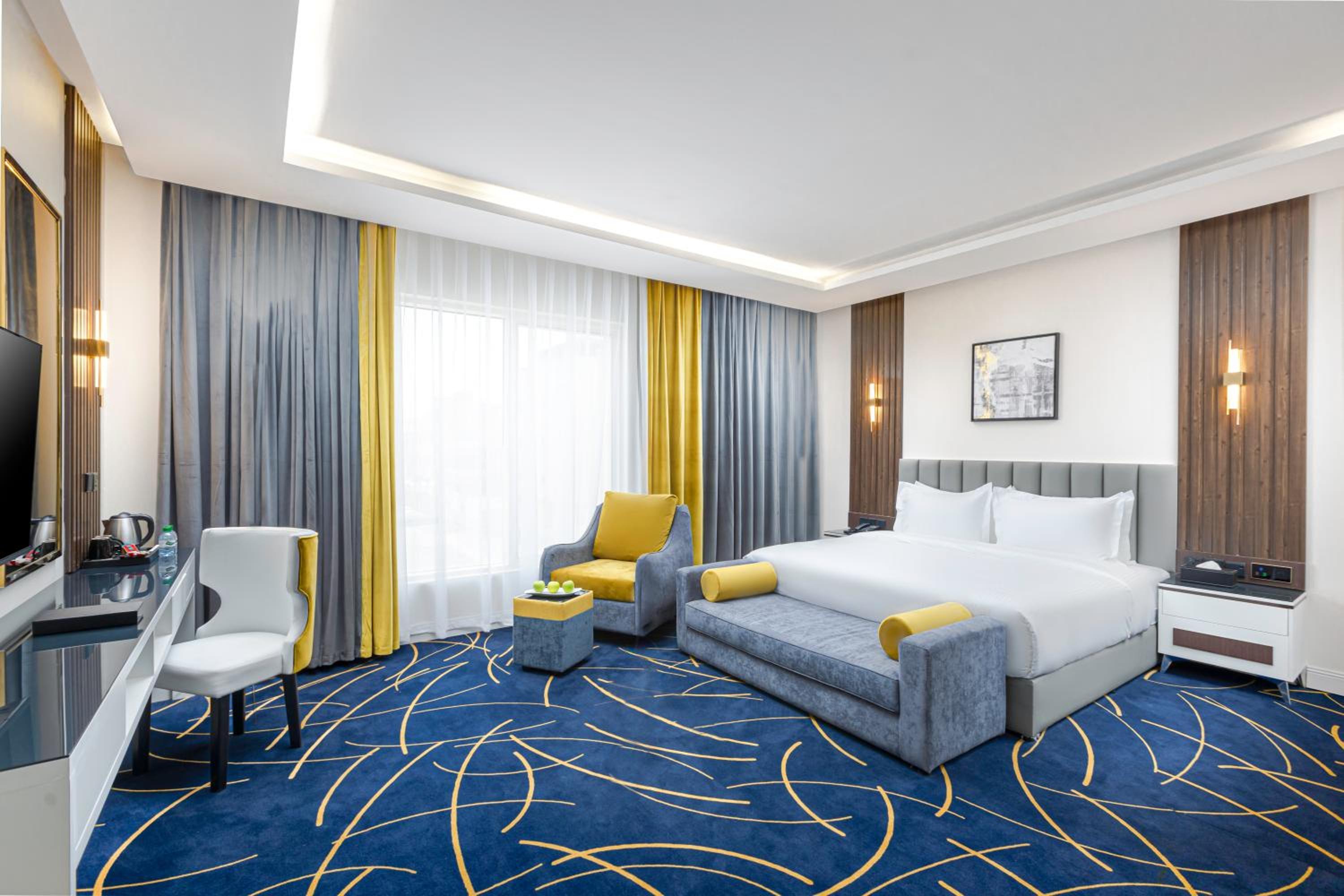 Superior King Room - Photo 1