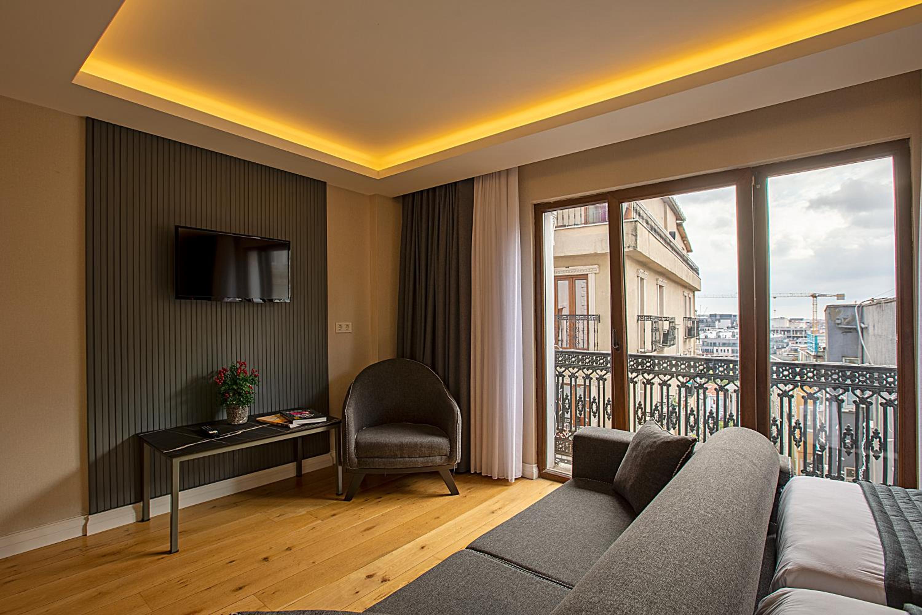 Superior Suite photo 1