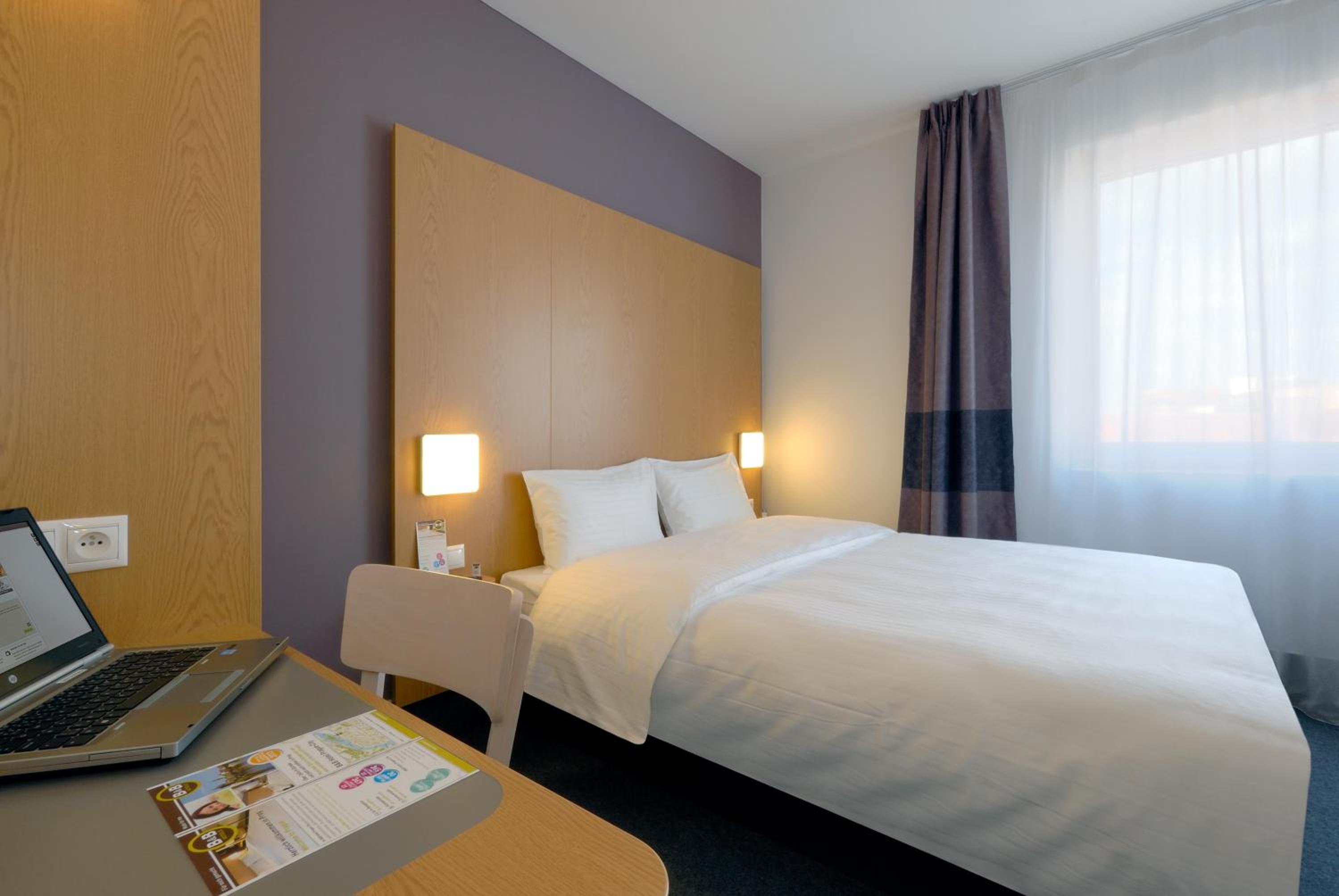 Double Room - Non-Smoking