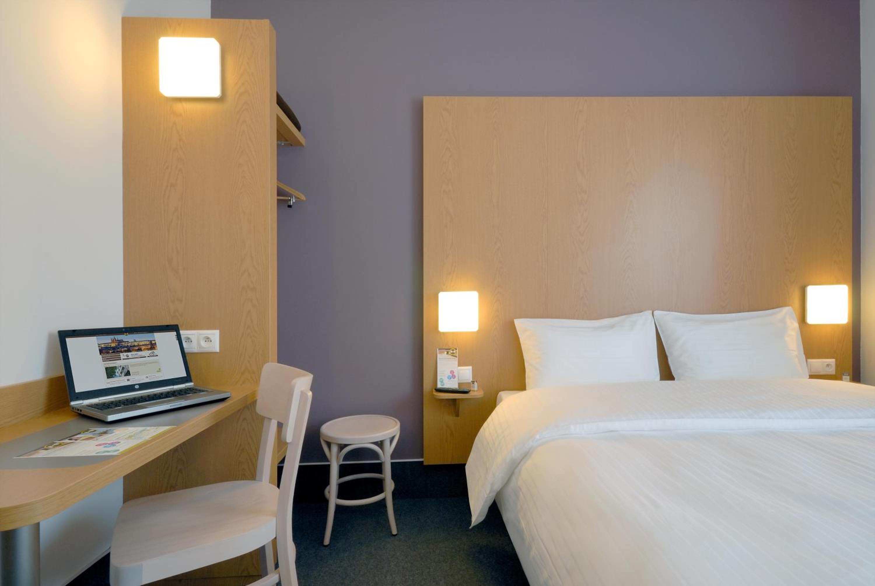 Double Room - Non-Smoking