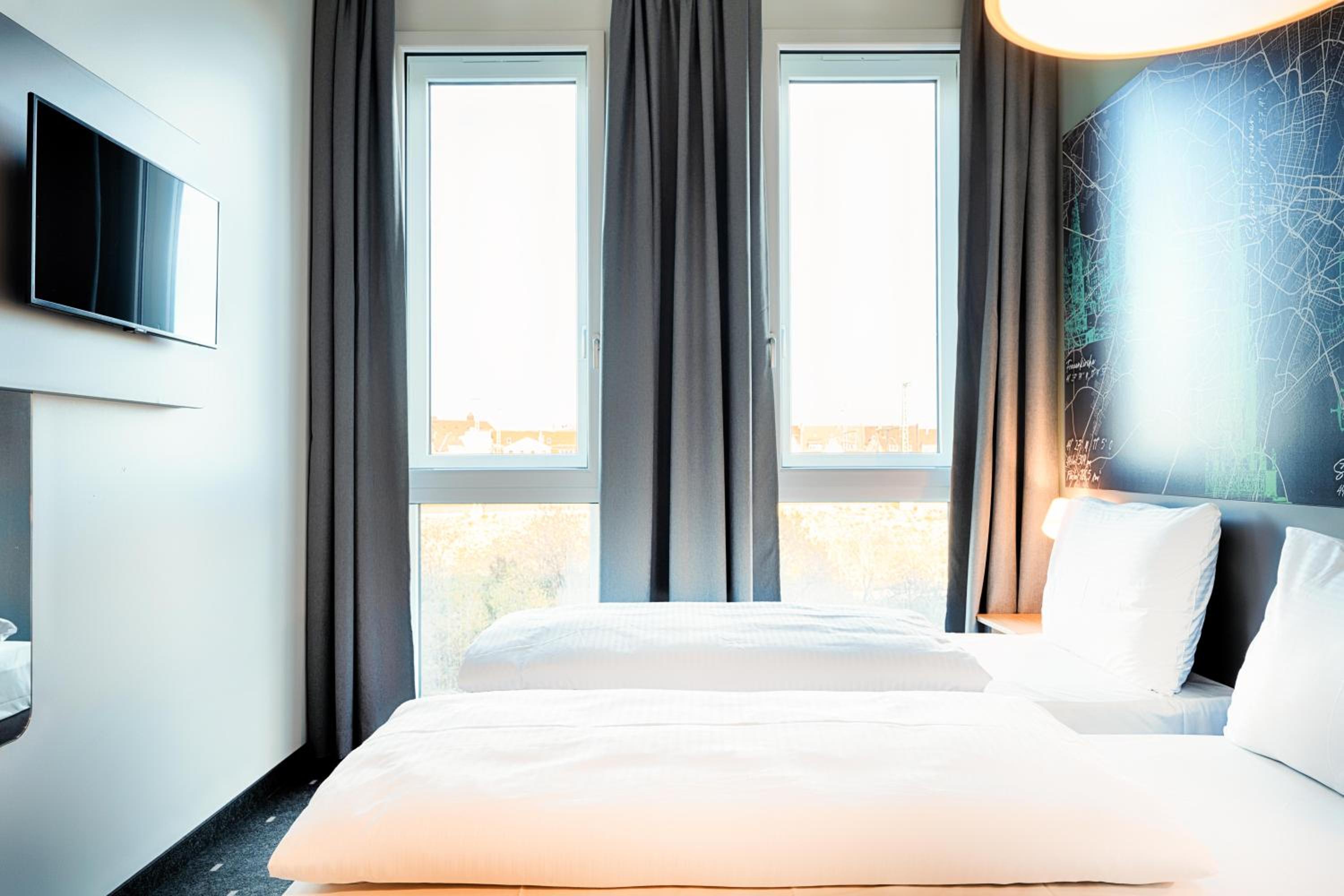 Twin Room - Photo 6