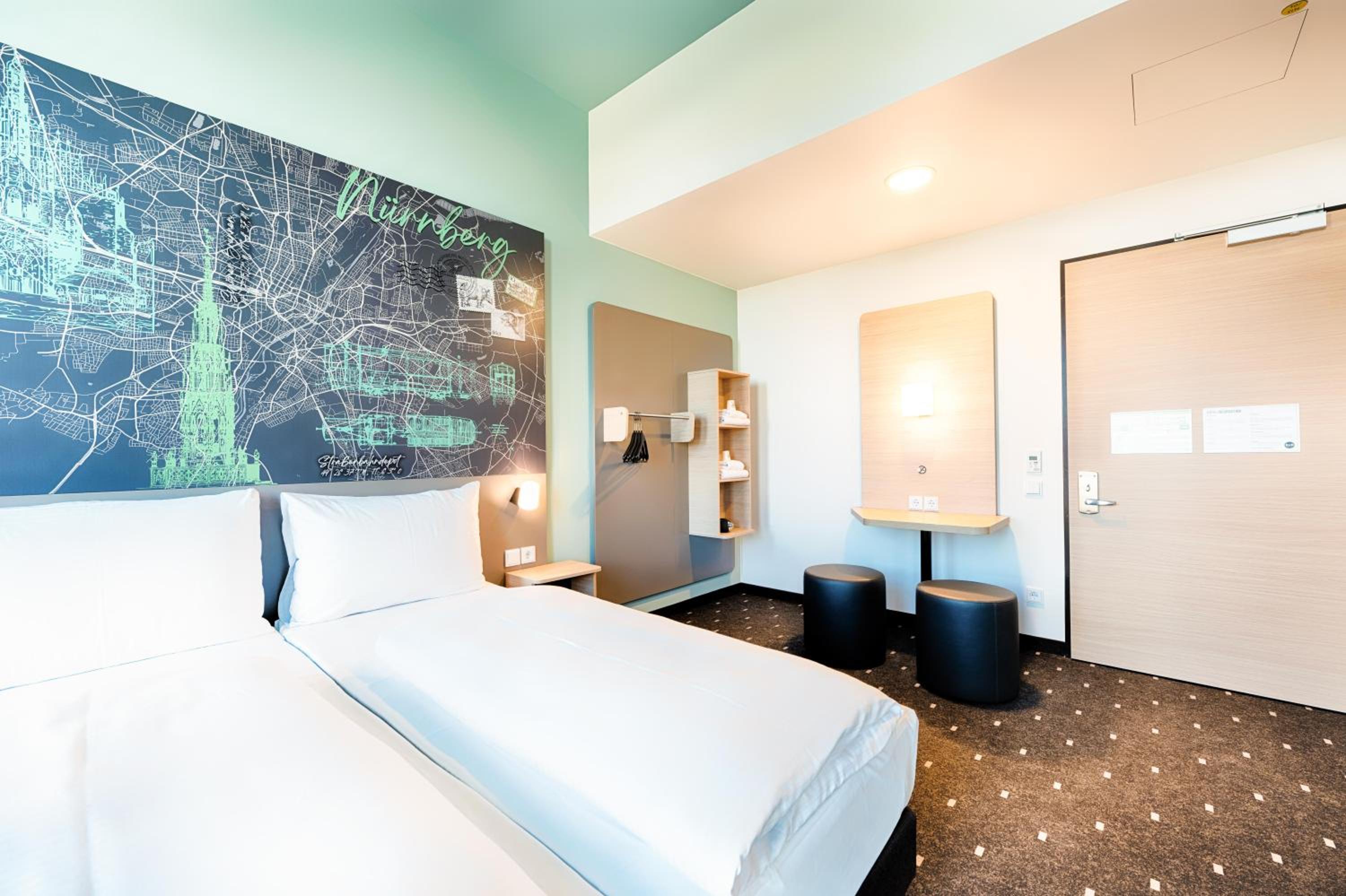 Double Room - Photo 7