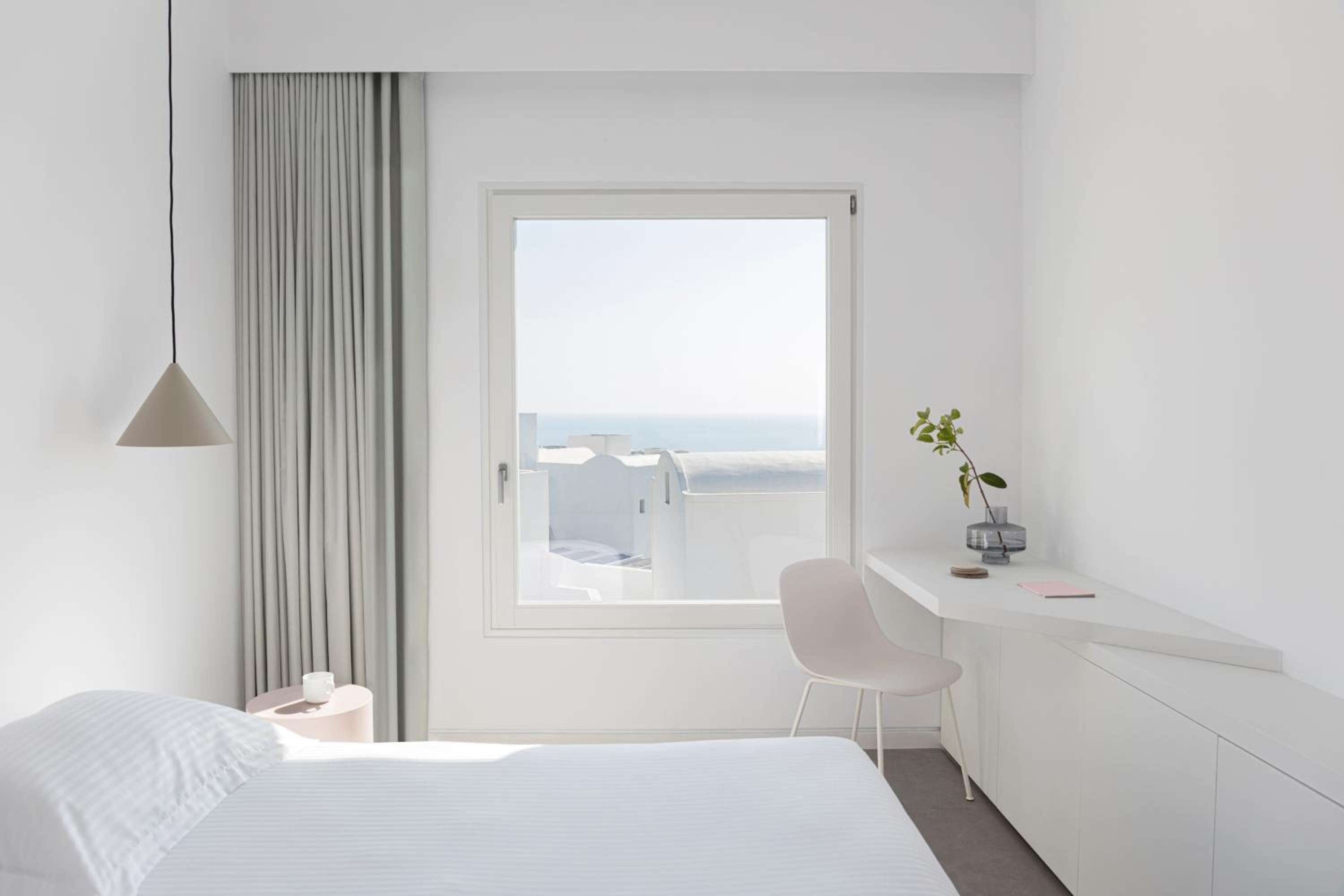 Suite with Heated Plunge Pool & Sea View - High Privacy