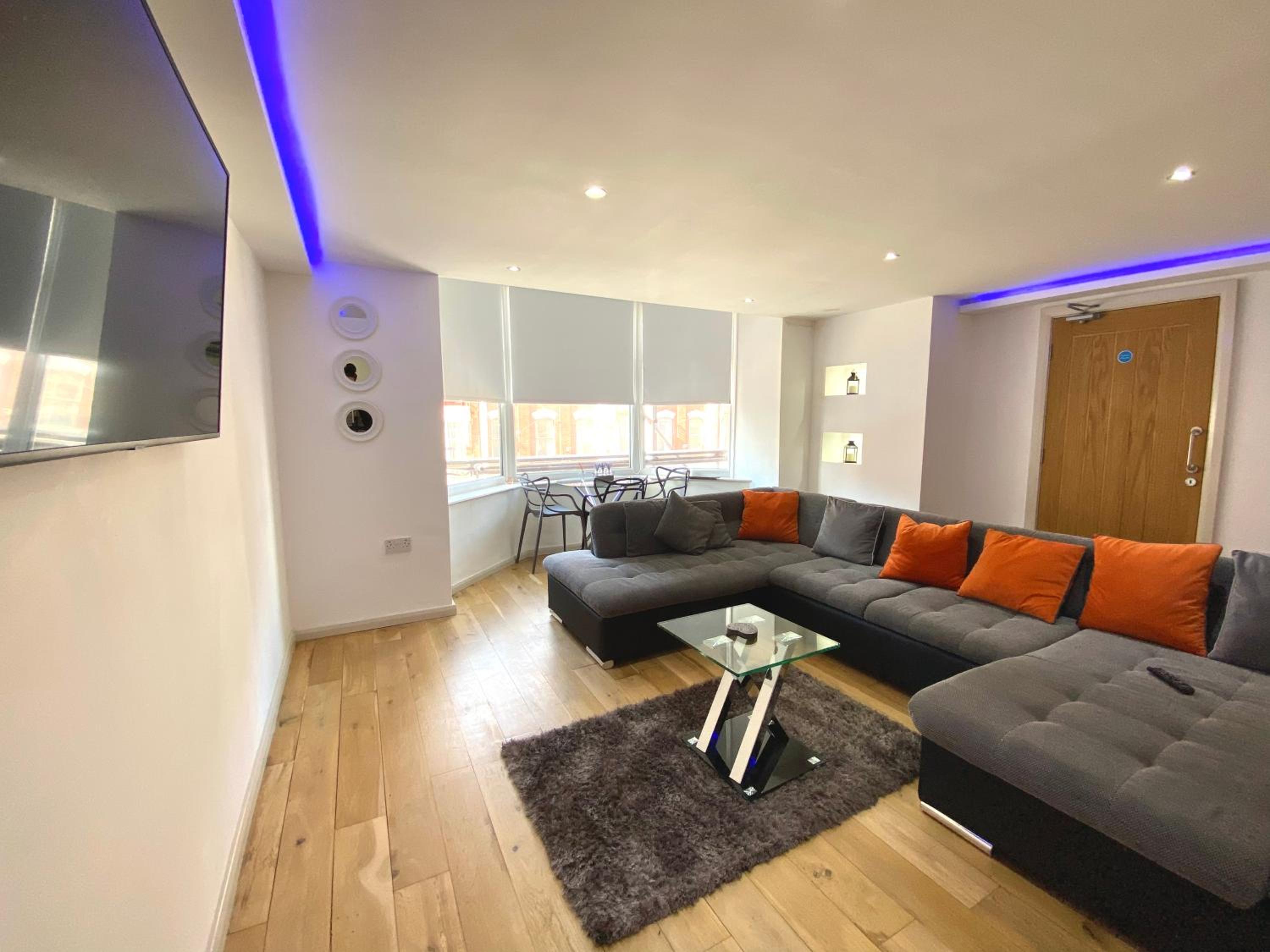 Studio Apartment - Photo 4