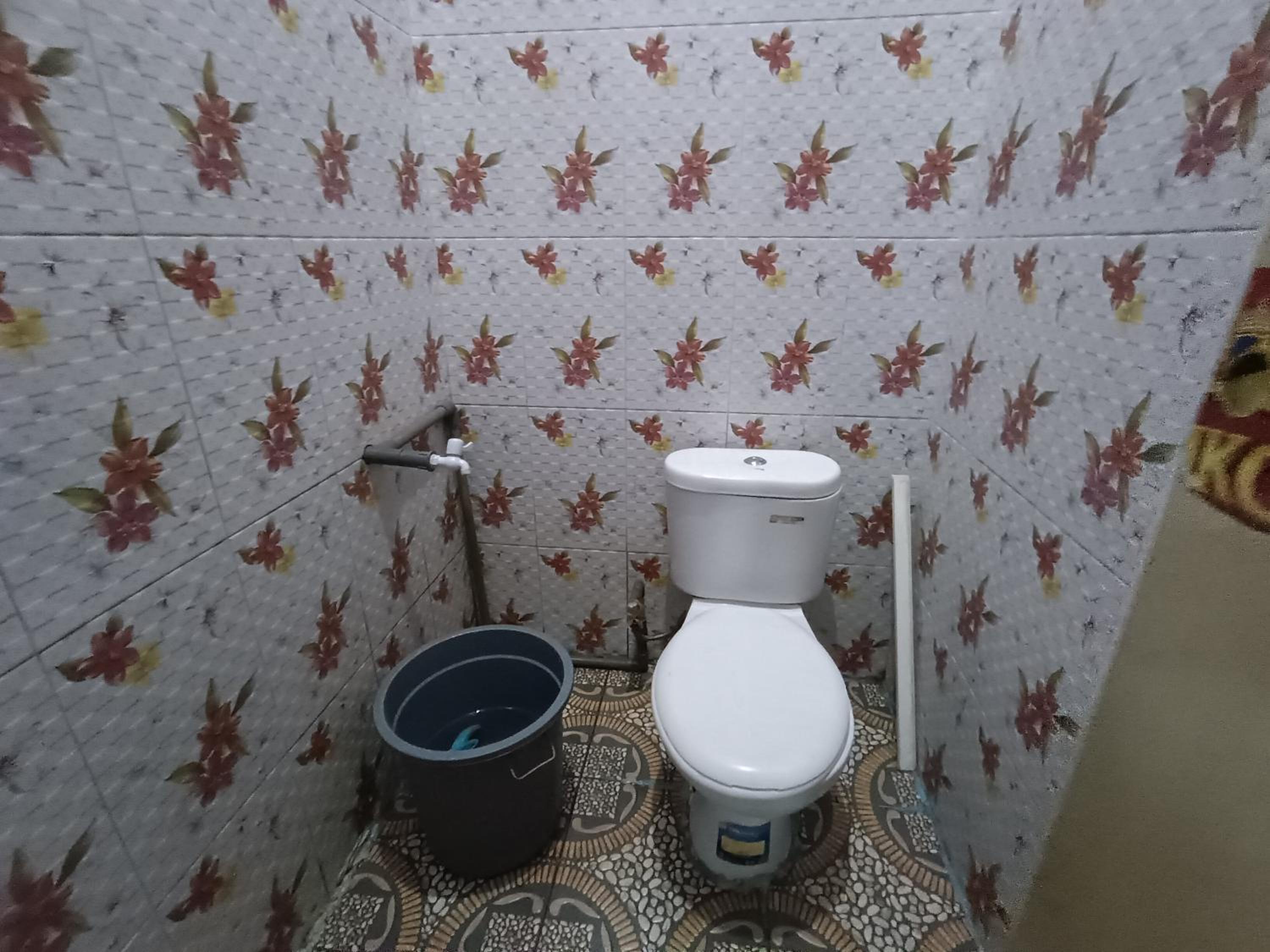 Standard Twin Room - Photo 8