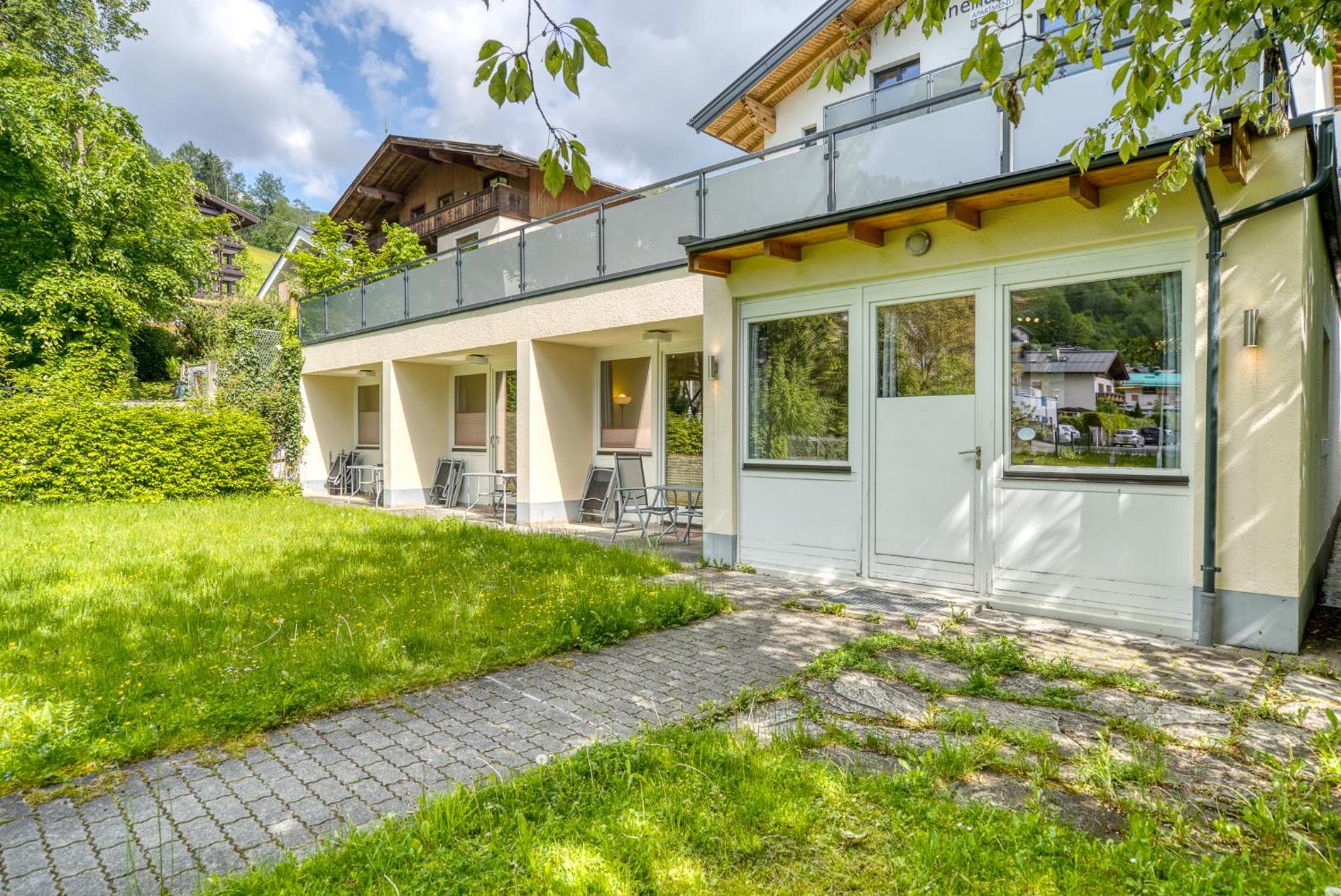 Studio with Terrace photo 2