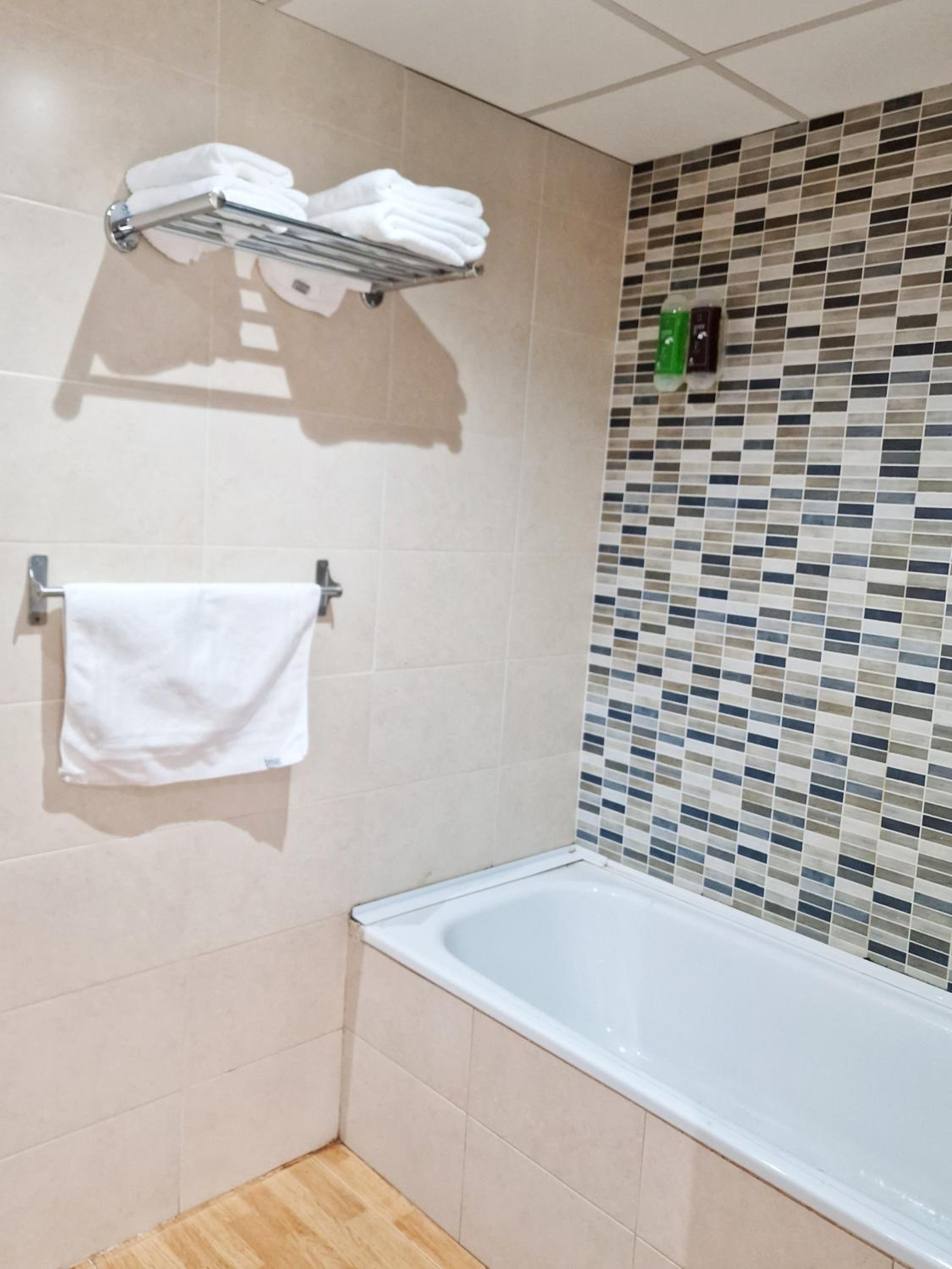 Double Room with Private External Bathroom photo 3
