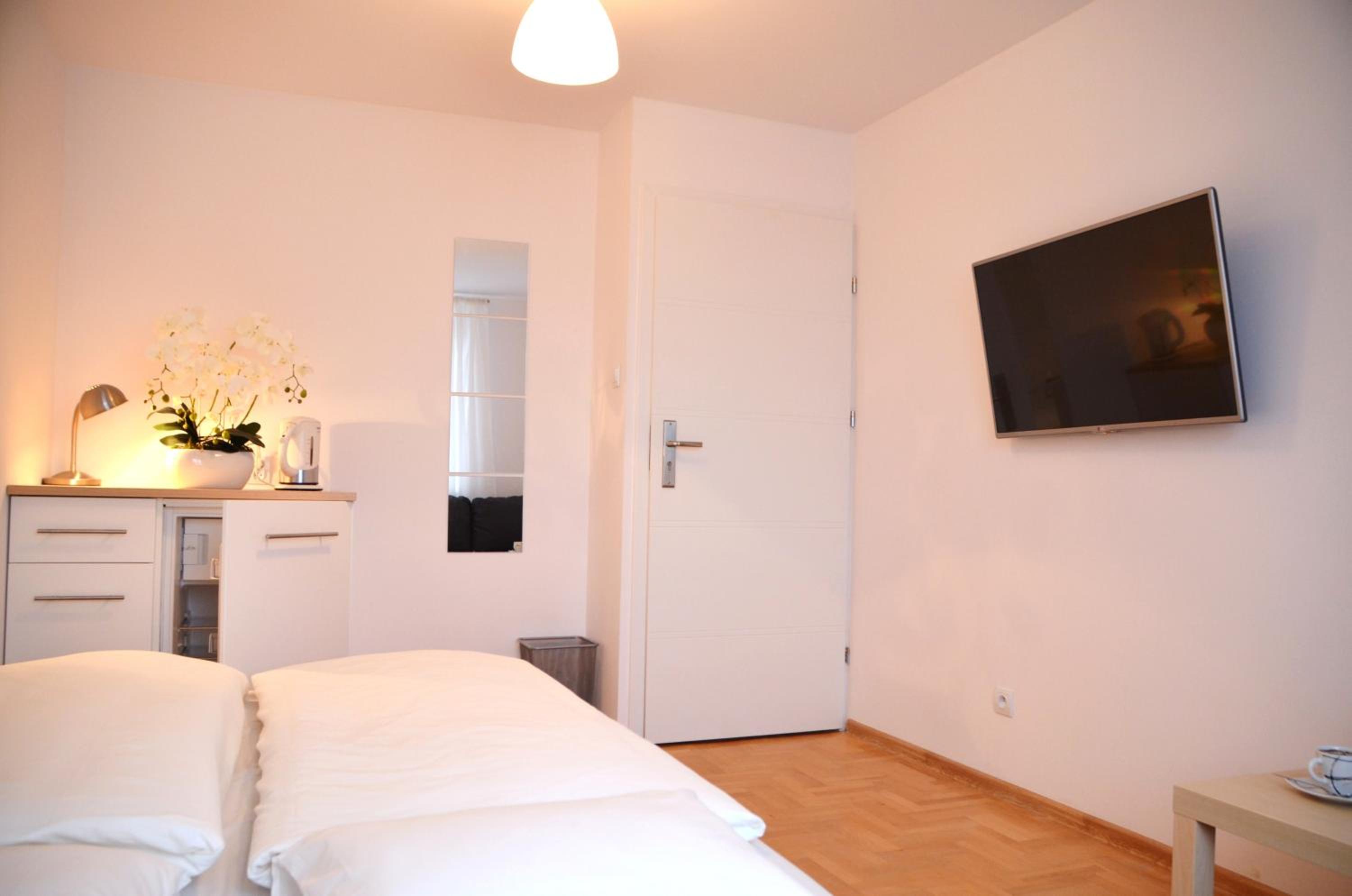 Standard Triple Room photo 2