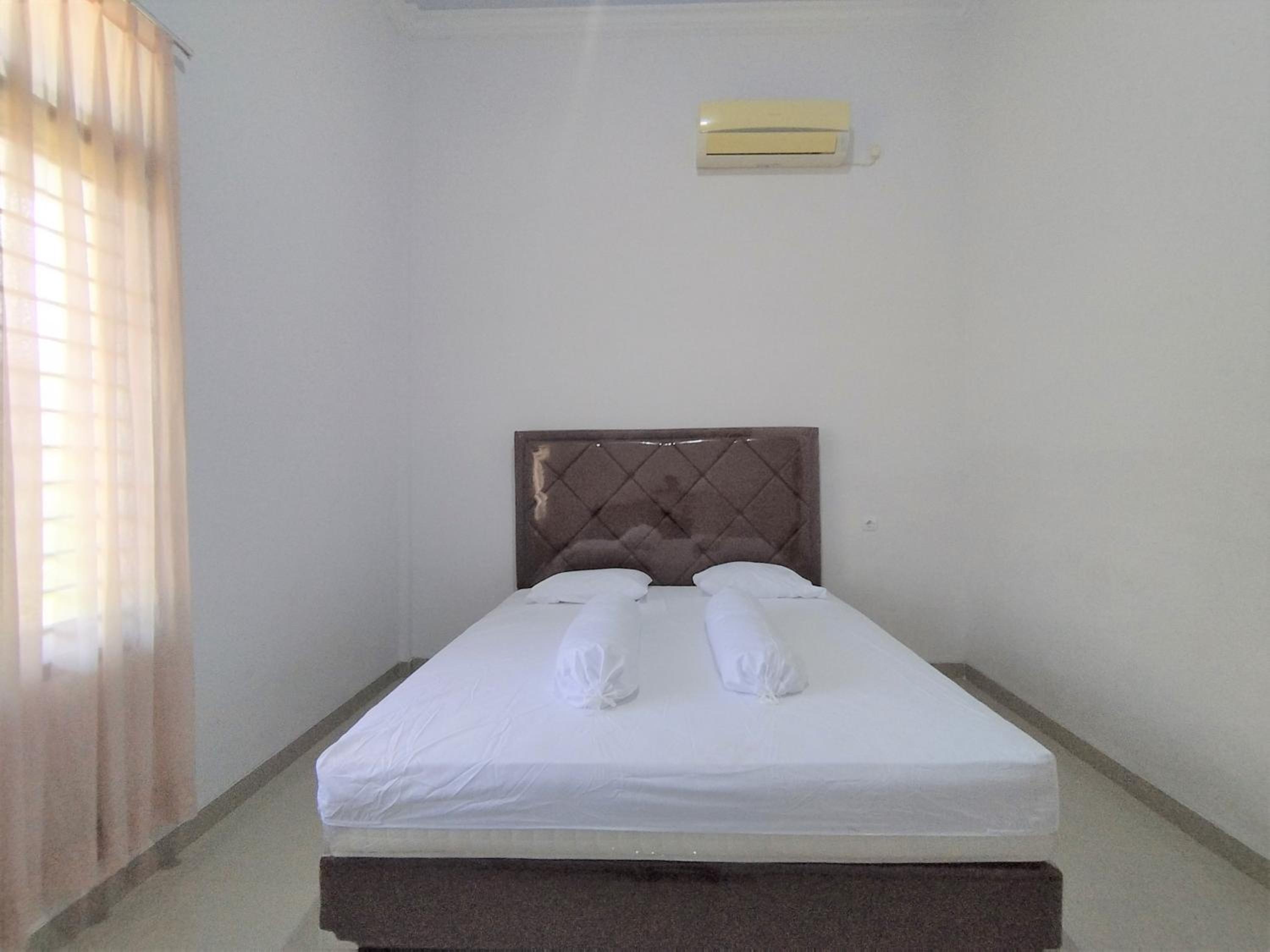 Standard Queen Room photo 3